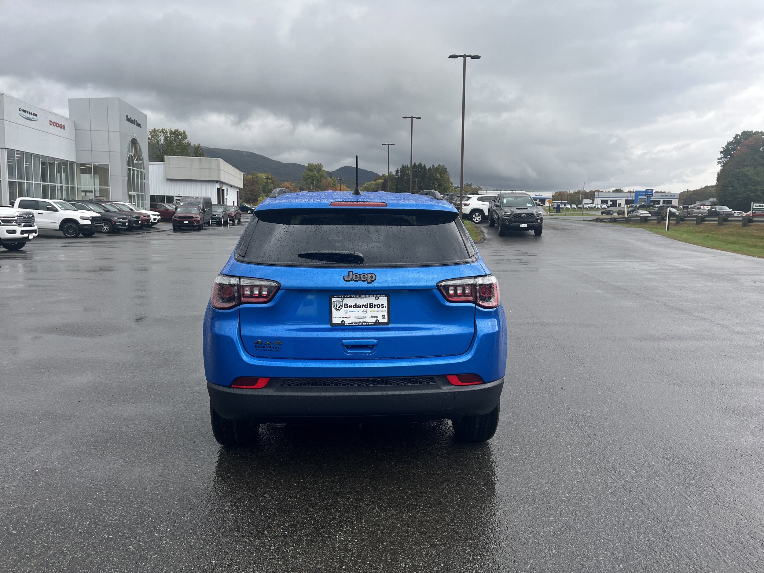 2026 Jeep Compass Latitude photo 4