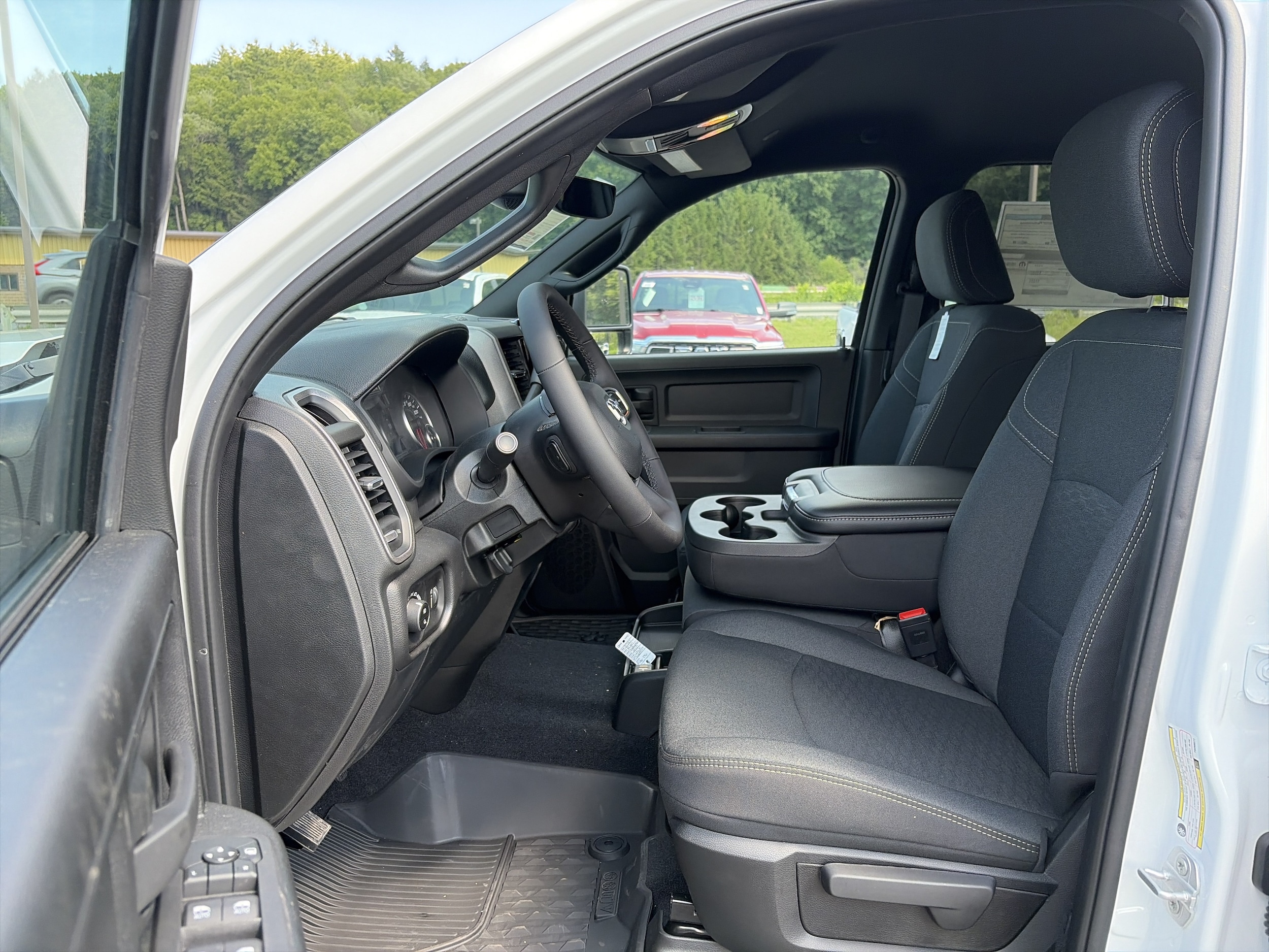 2026 RAM 2500 Tradesman - Photo 10