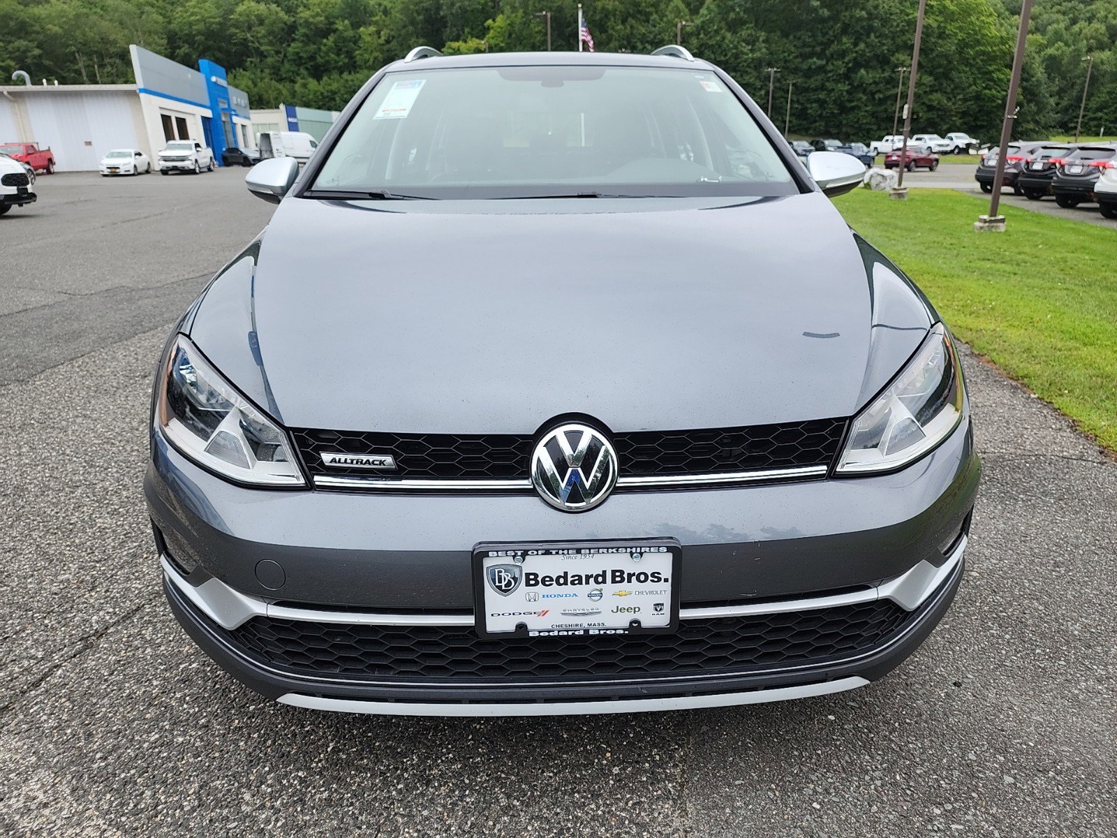 Used 2017 Volkswagen Golf Alltrack Alltrack SEL with VIN 3VWH17AU5HM513972 for sale in Cheshire, MA