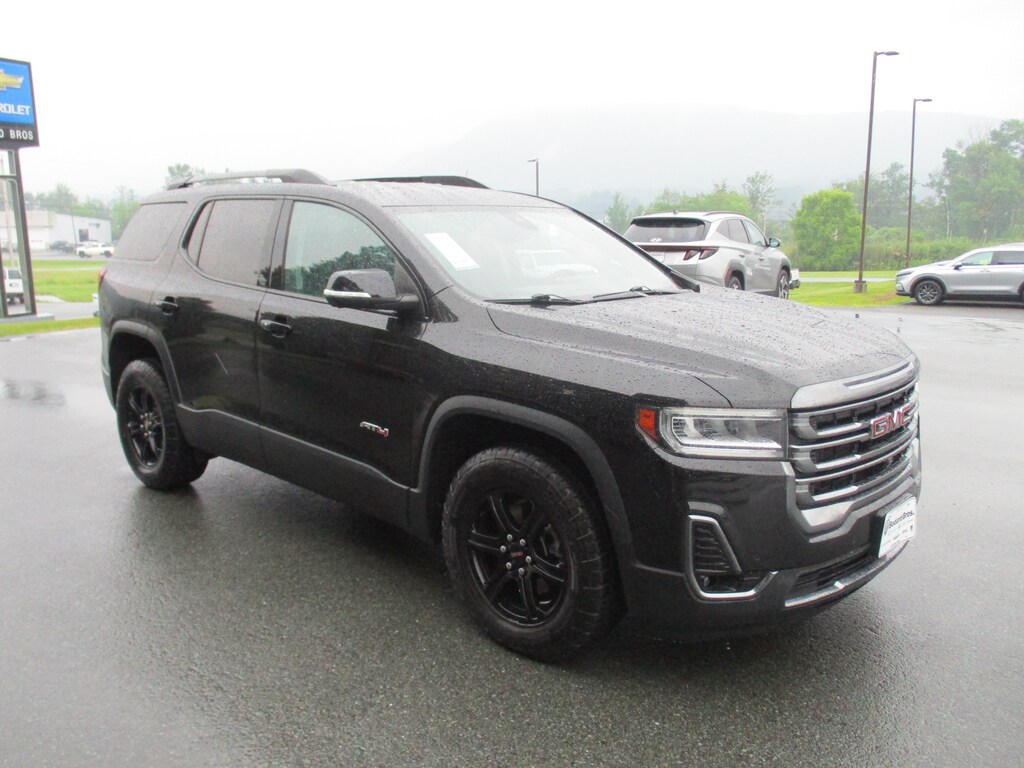 Used 2023 GMC Acadia AT4 SUV