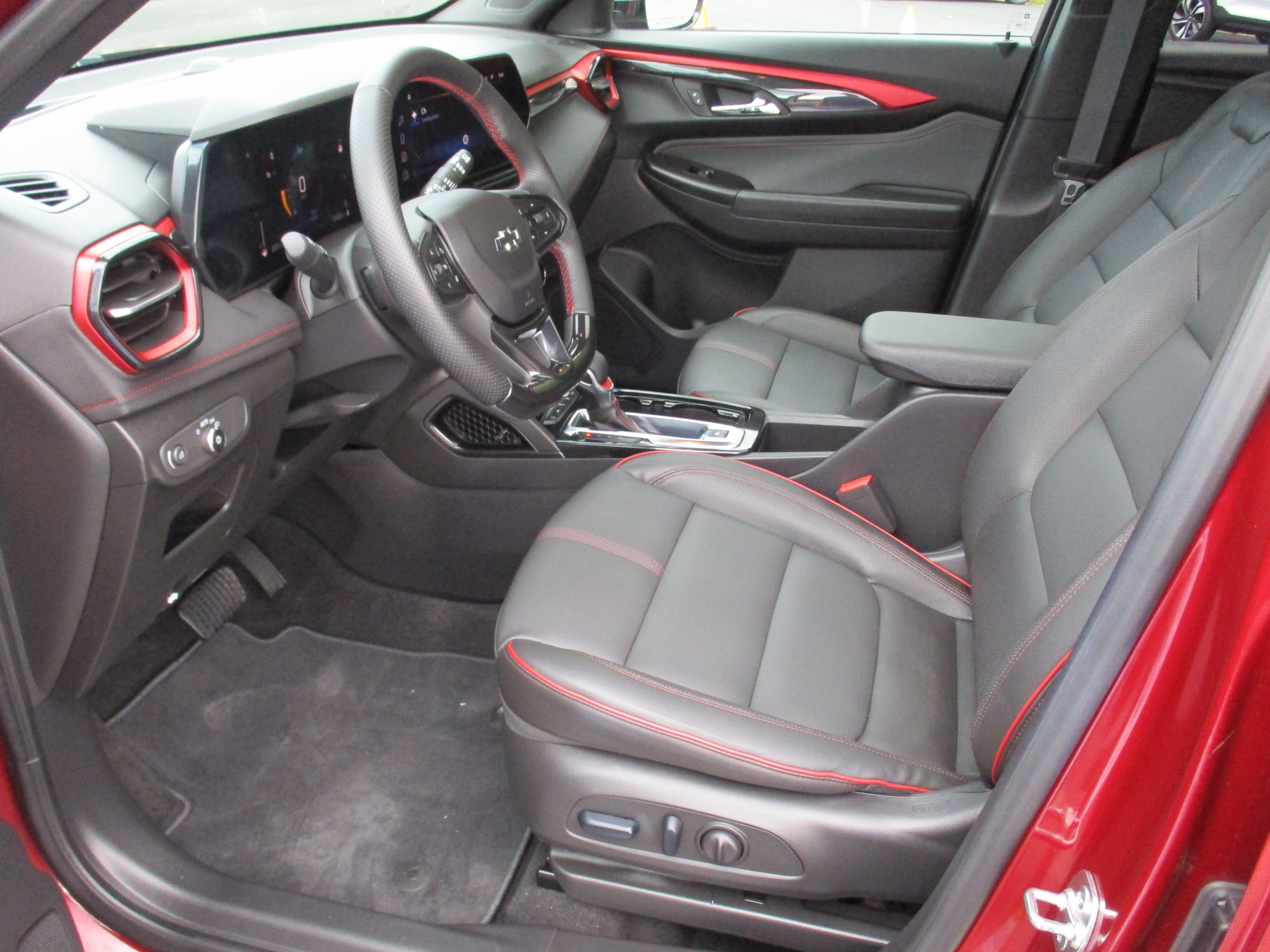 2024 Chevrolet TrailBlazer RS - Photo 11
