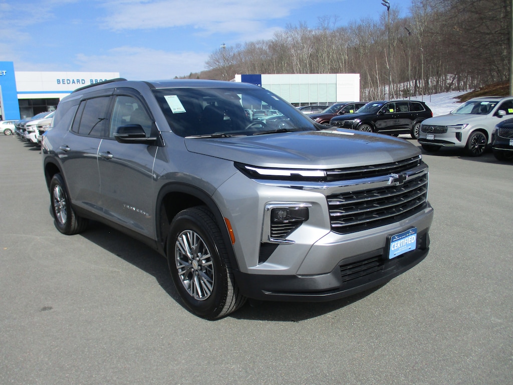 Certified 2025 Chevrolet Traverse LT SUV