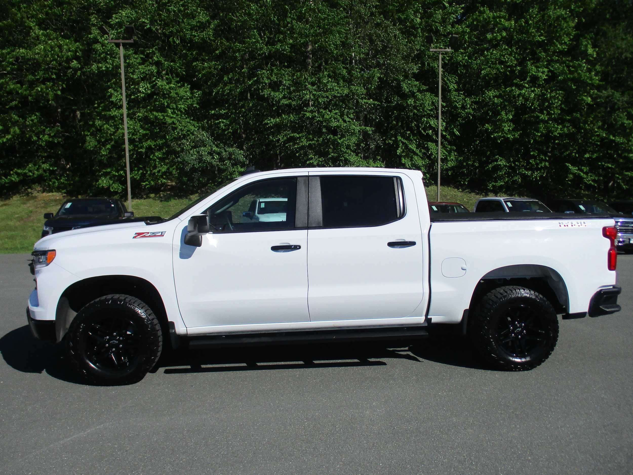 2025 Chevrolet Silverado 1500 LT Trail Boss - Photo 8