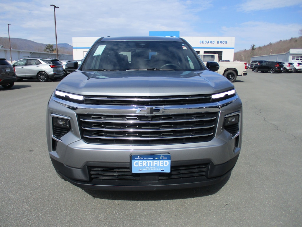 Certified 2025 Chevrolet Traverse LT SUV