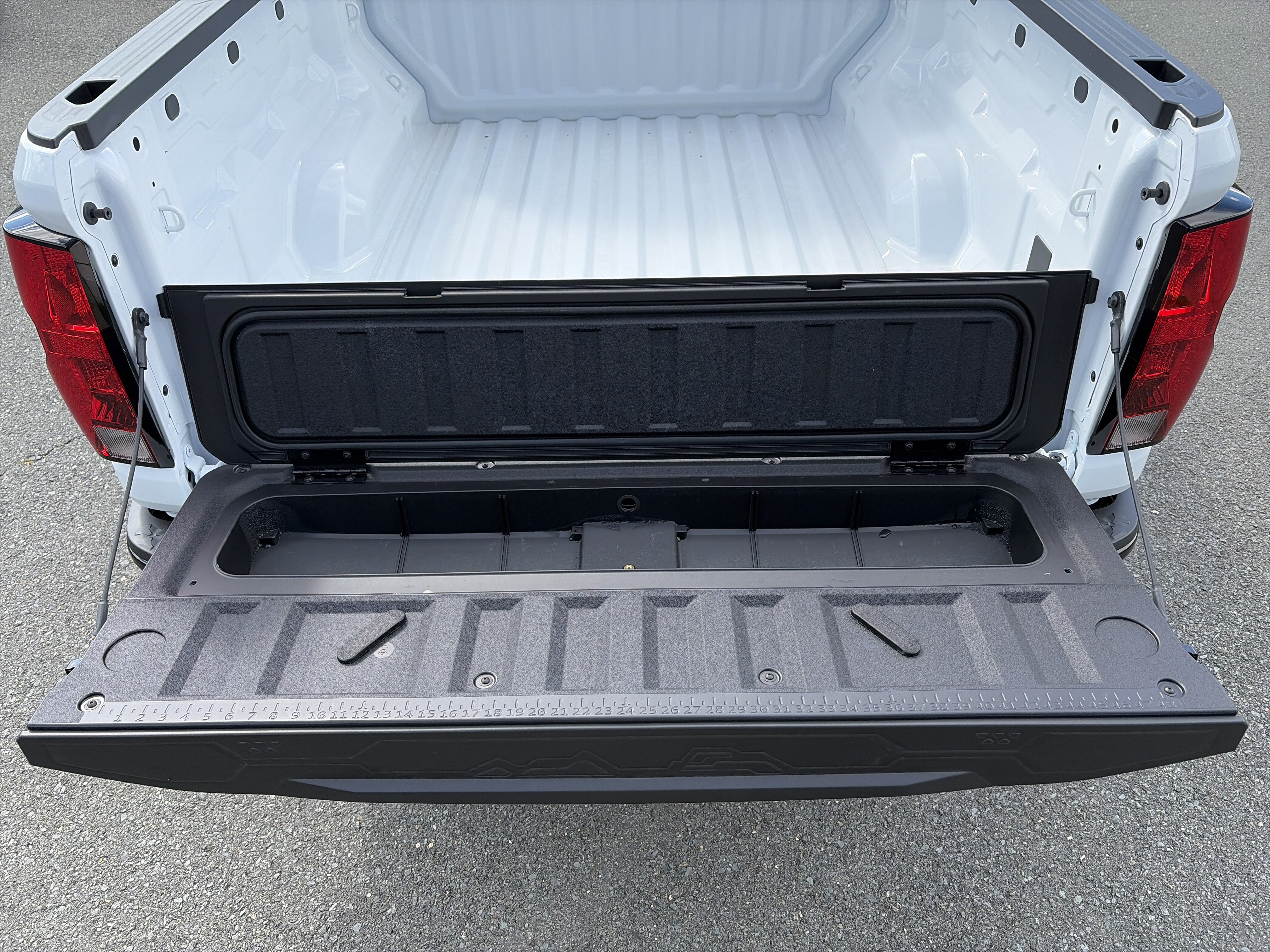 2026 Chevrolet Colorado Trail Boss - Photo 6