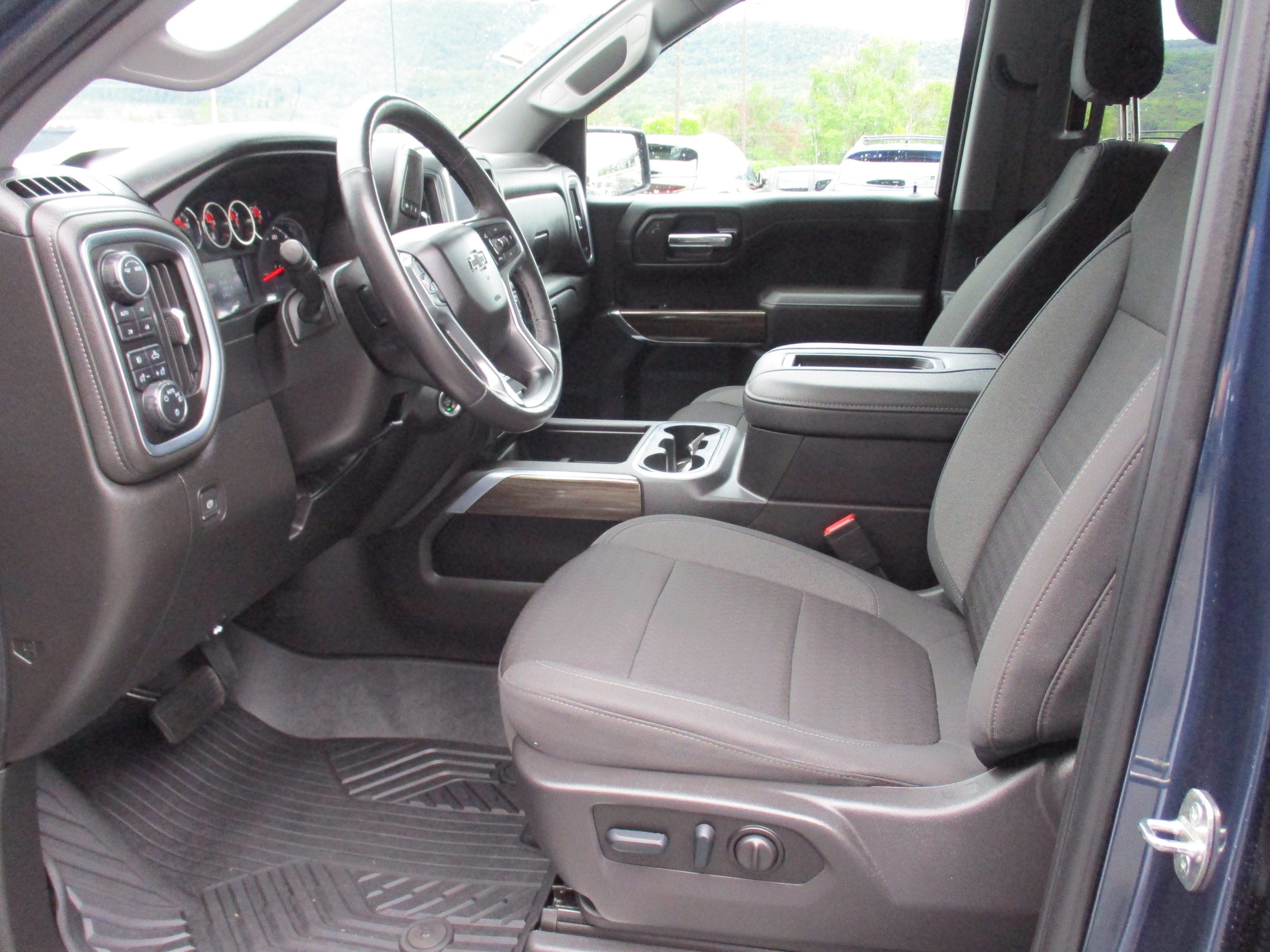 2022 Chevrolet Silverado 1500 Limited RST - Photo 11