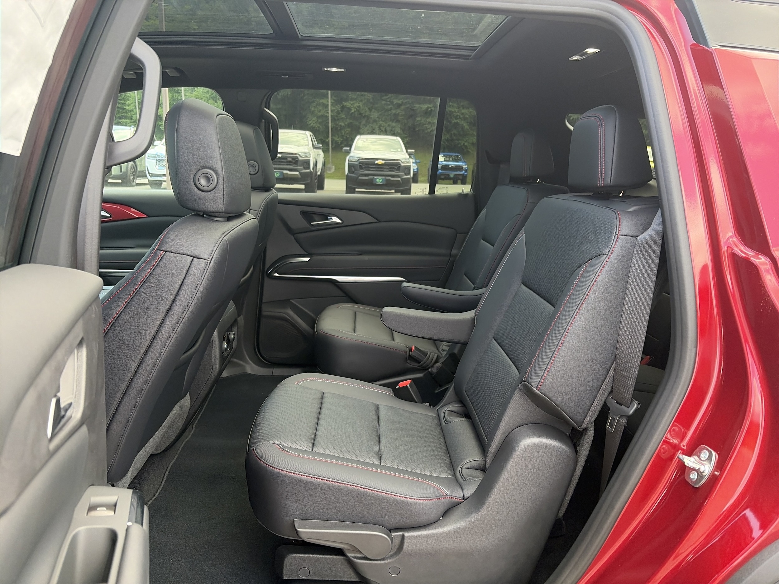 2026 Chevrolet Traverse Z71 - Photo 10