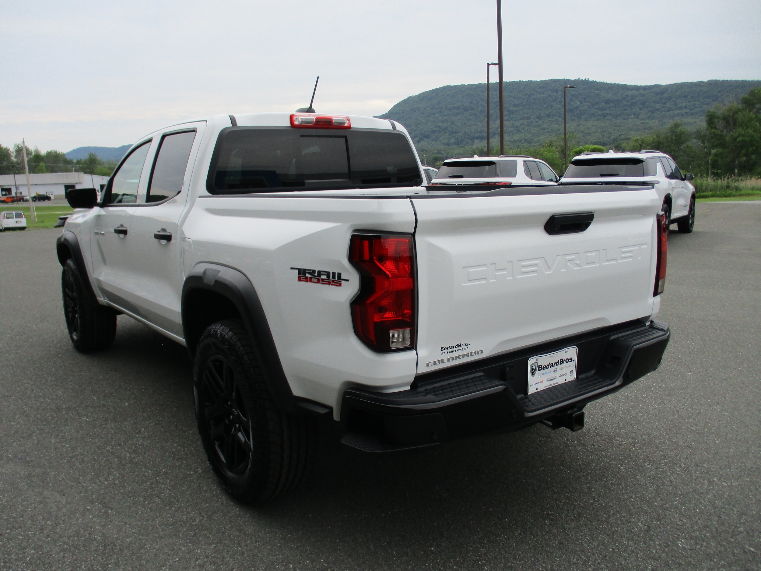 2024 Chevrolet Colorado Trail Boss - Photo 7