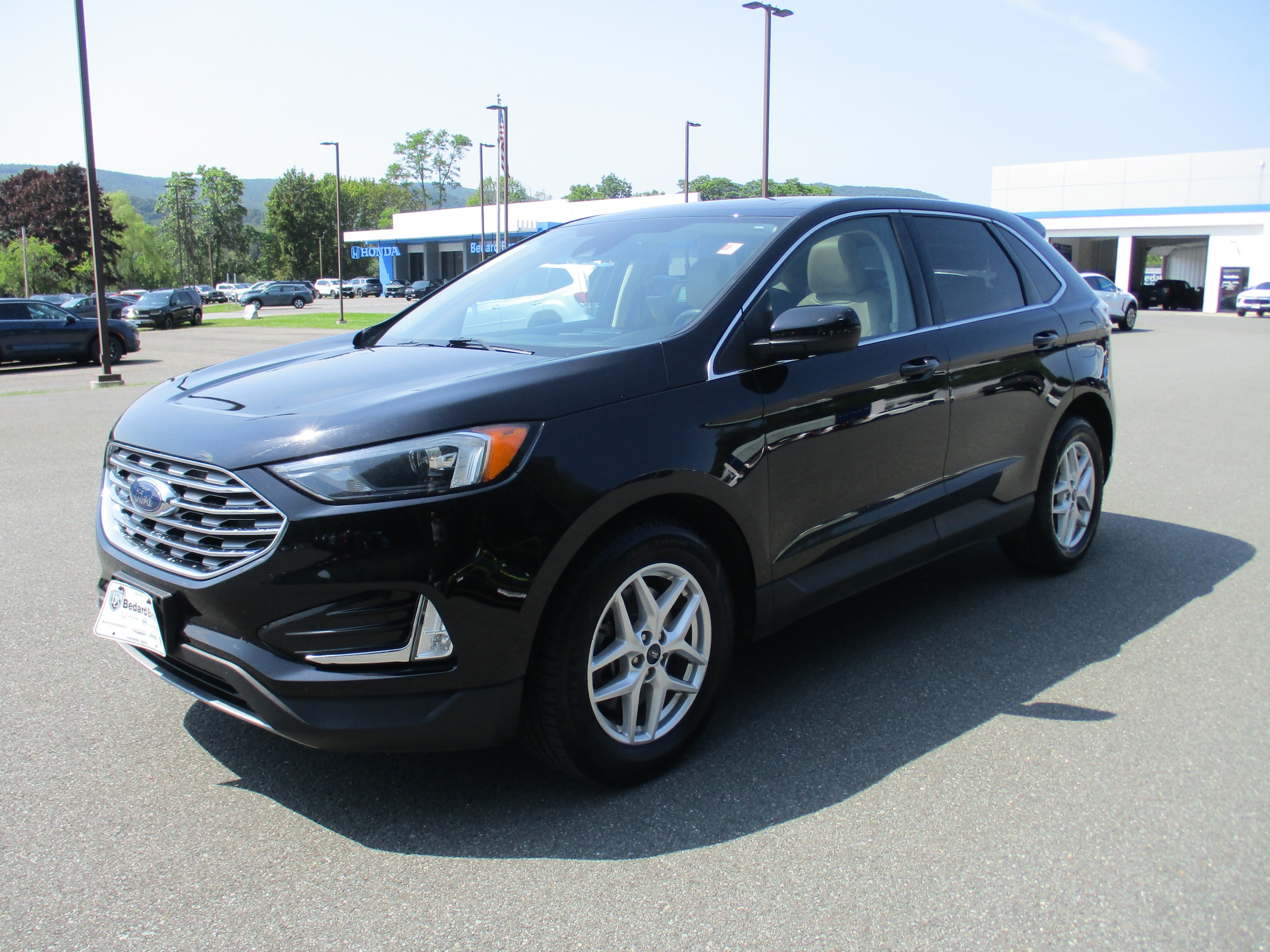 2022 Ford Edge SEL AWD's photo