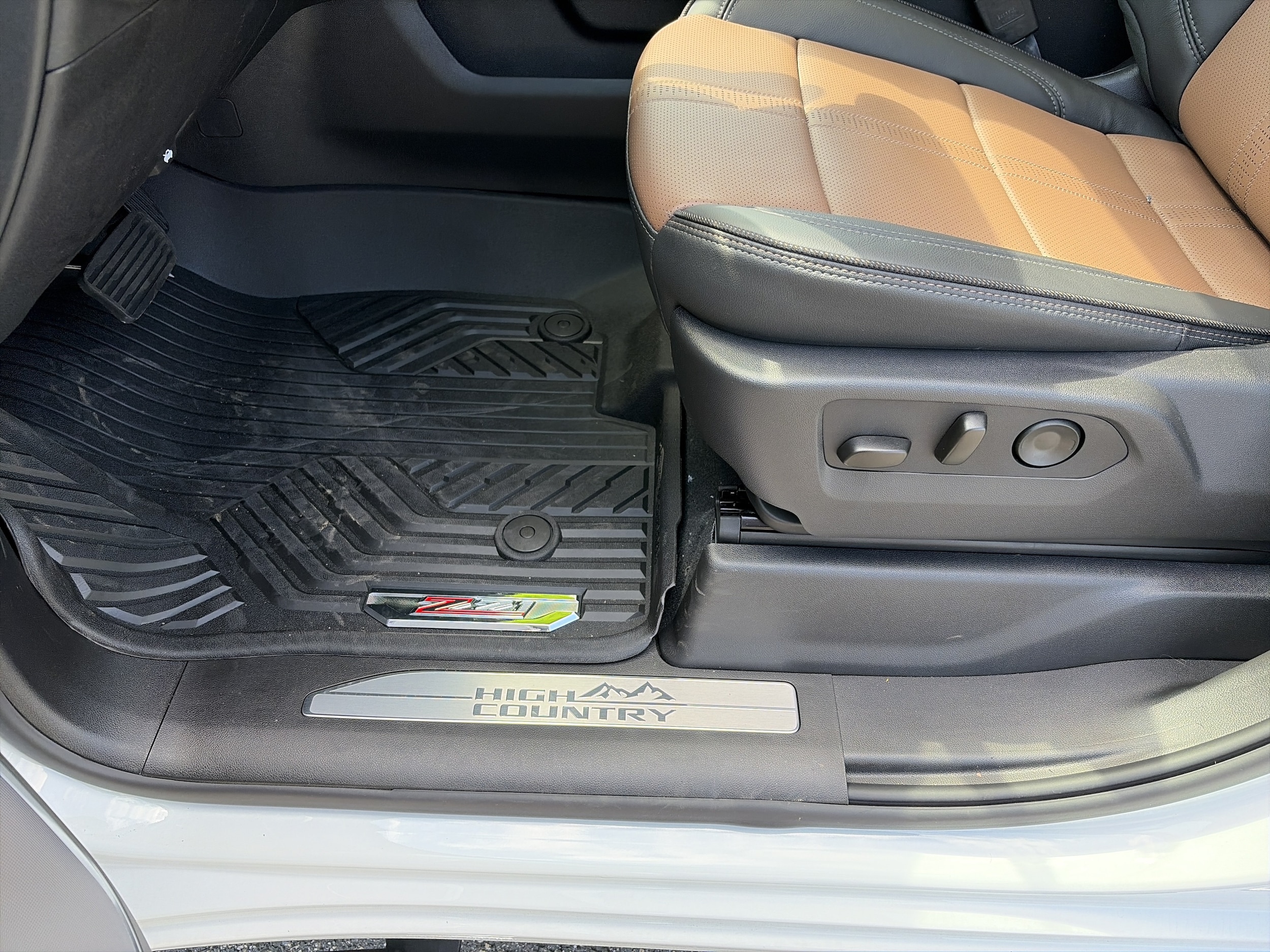 2026 Chevrolet Silverado 3500 HD High Country - Photo 14