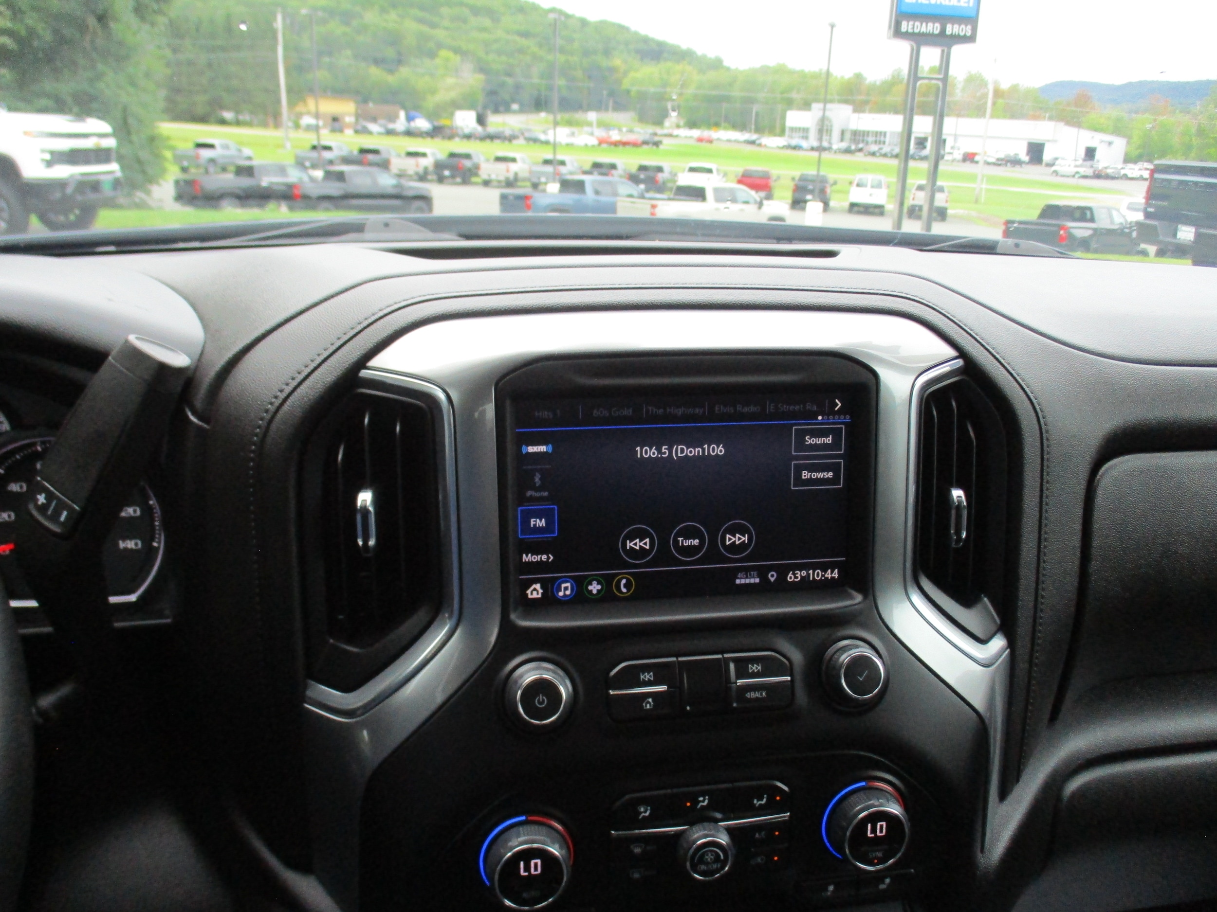 2022 Chevrolet Silverado 1500 Limited RST - Photo 17