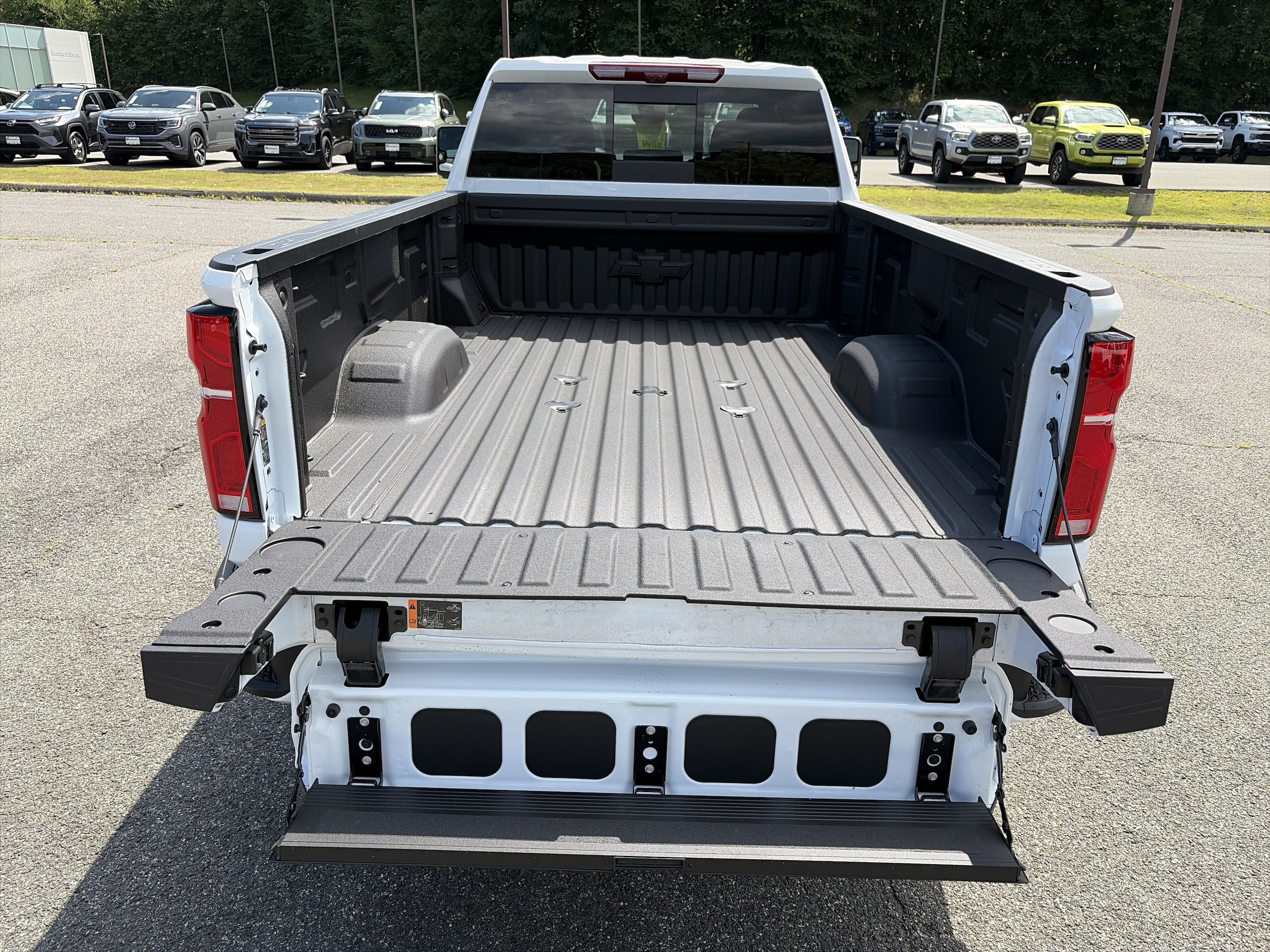 2026 Chevrolet Silverado 3500 HD High Country - Photo 6
