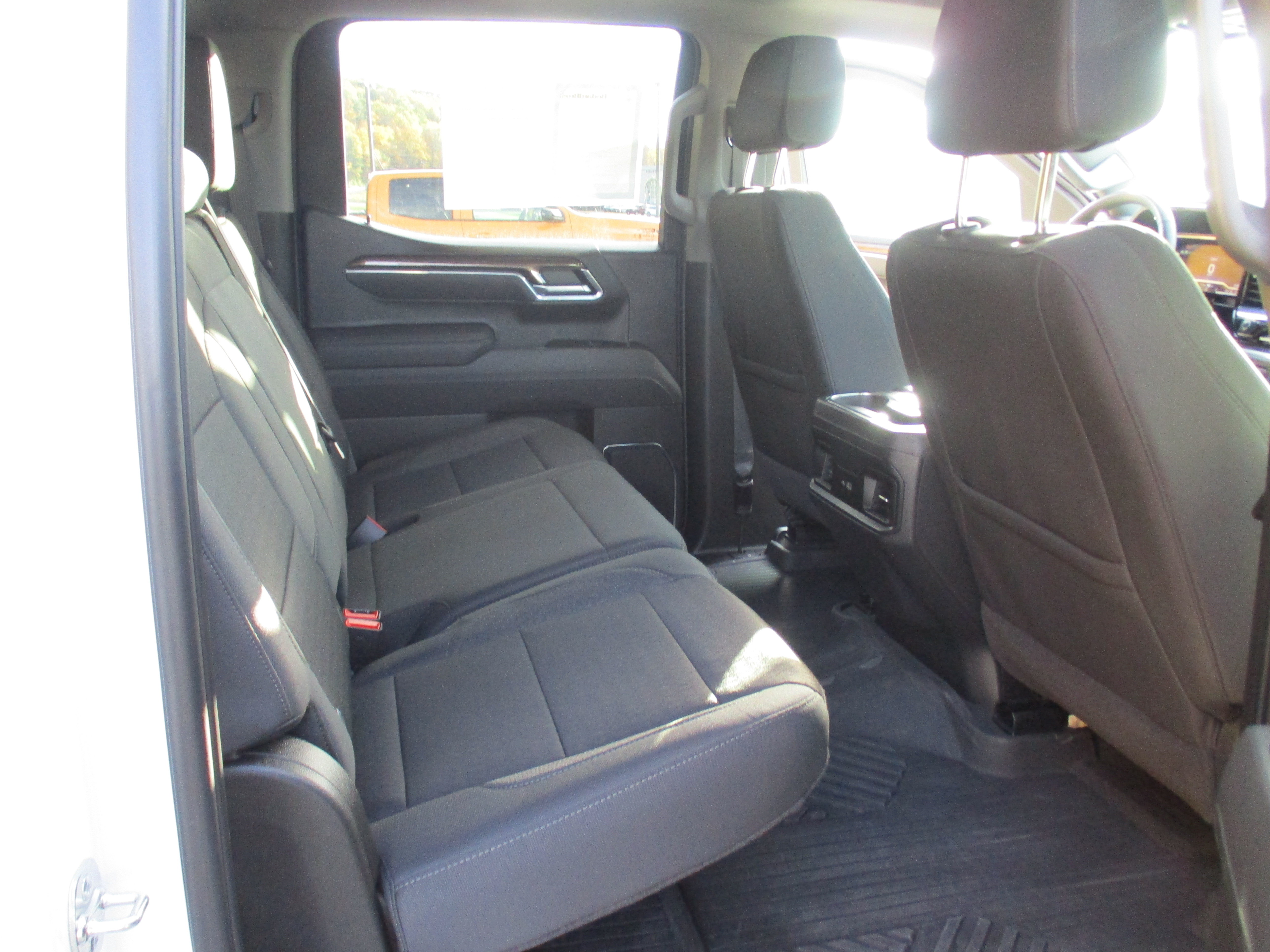 2025 Chevrolet Silverado 1500 LT Trail Boss - Photo 13
