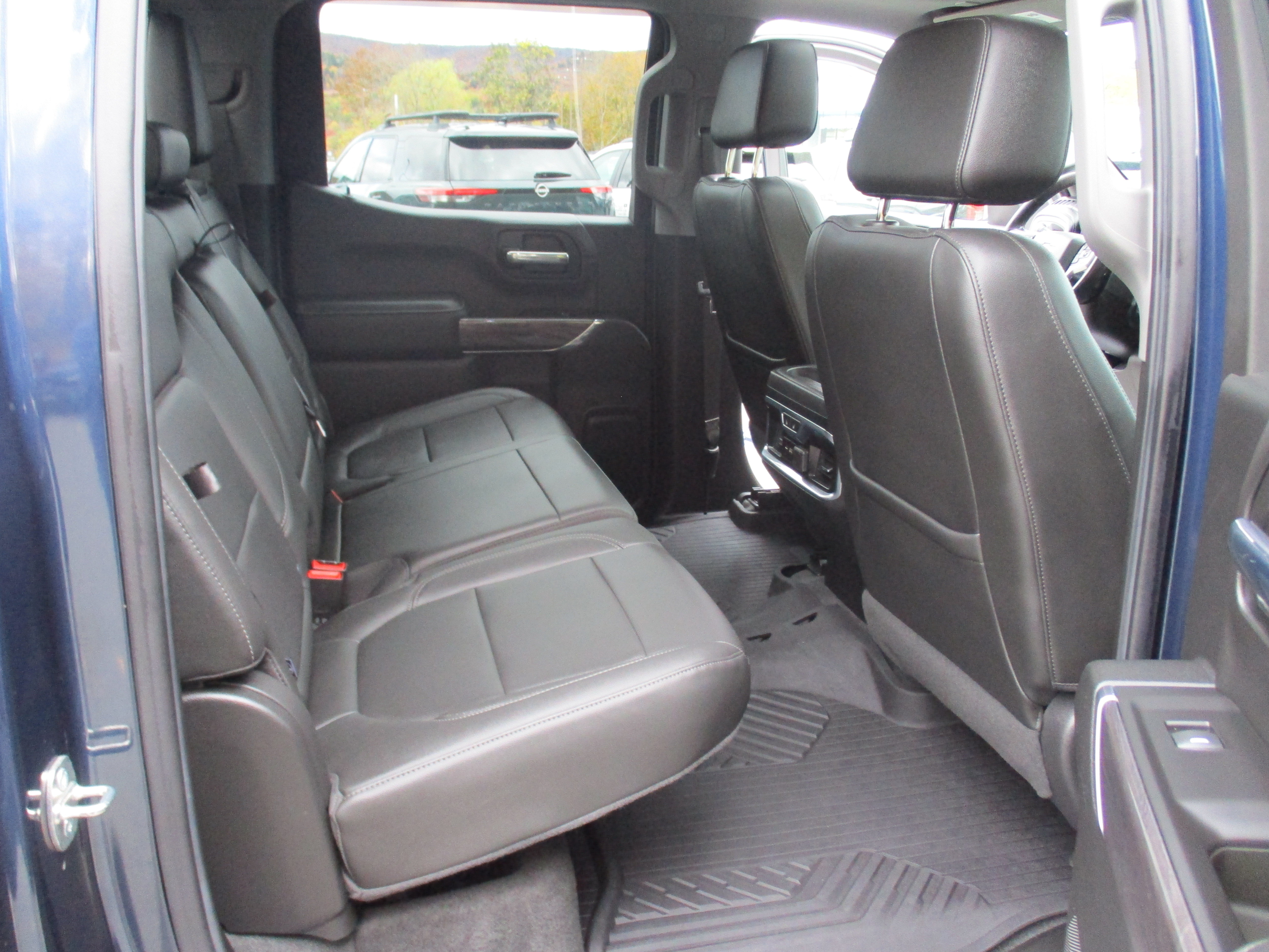 2020 Chevrolet Silverado 1500 LTZ - Photo 15