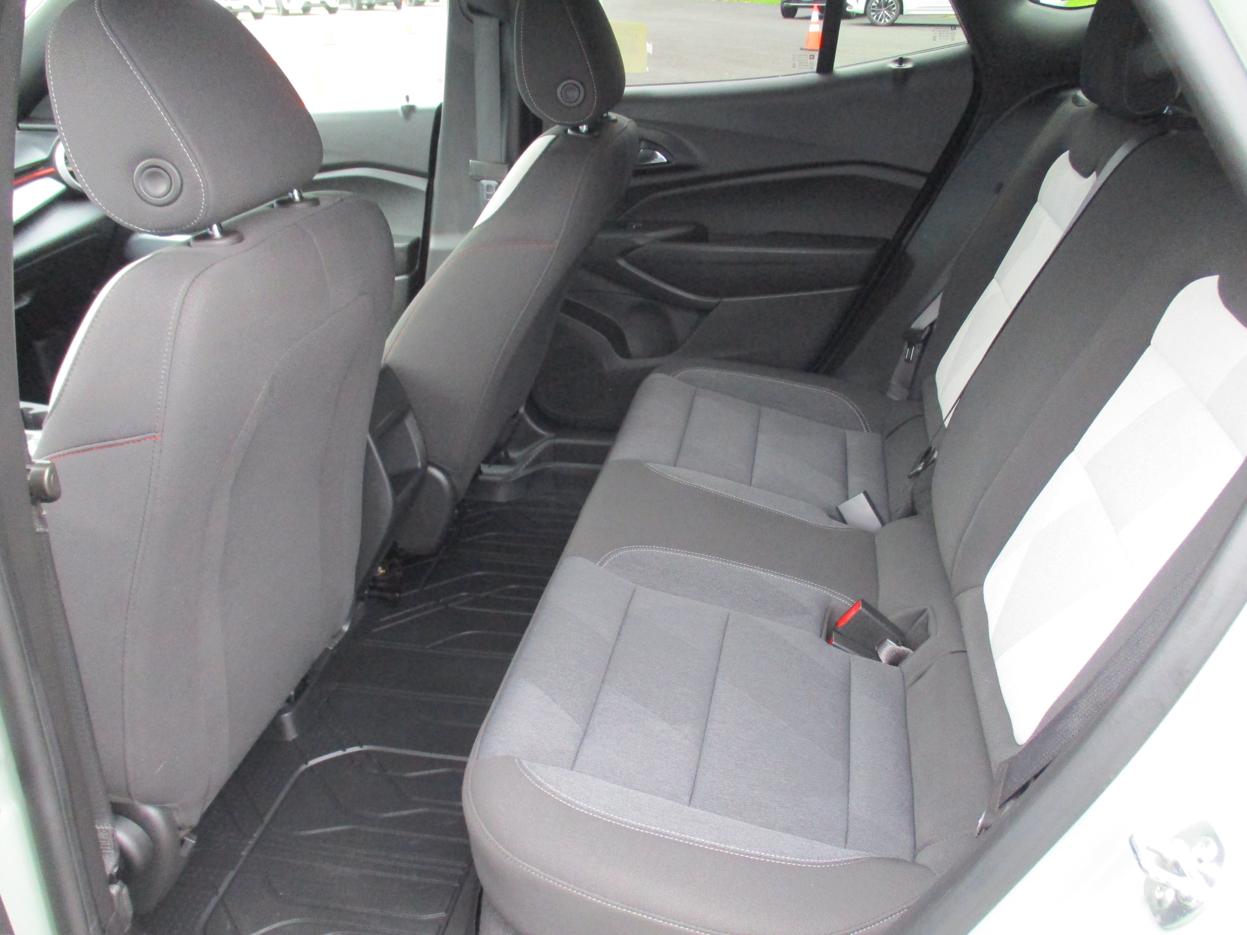 2024 Chevrolet Trax RS - Photo 13