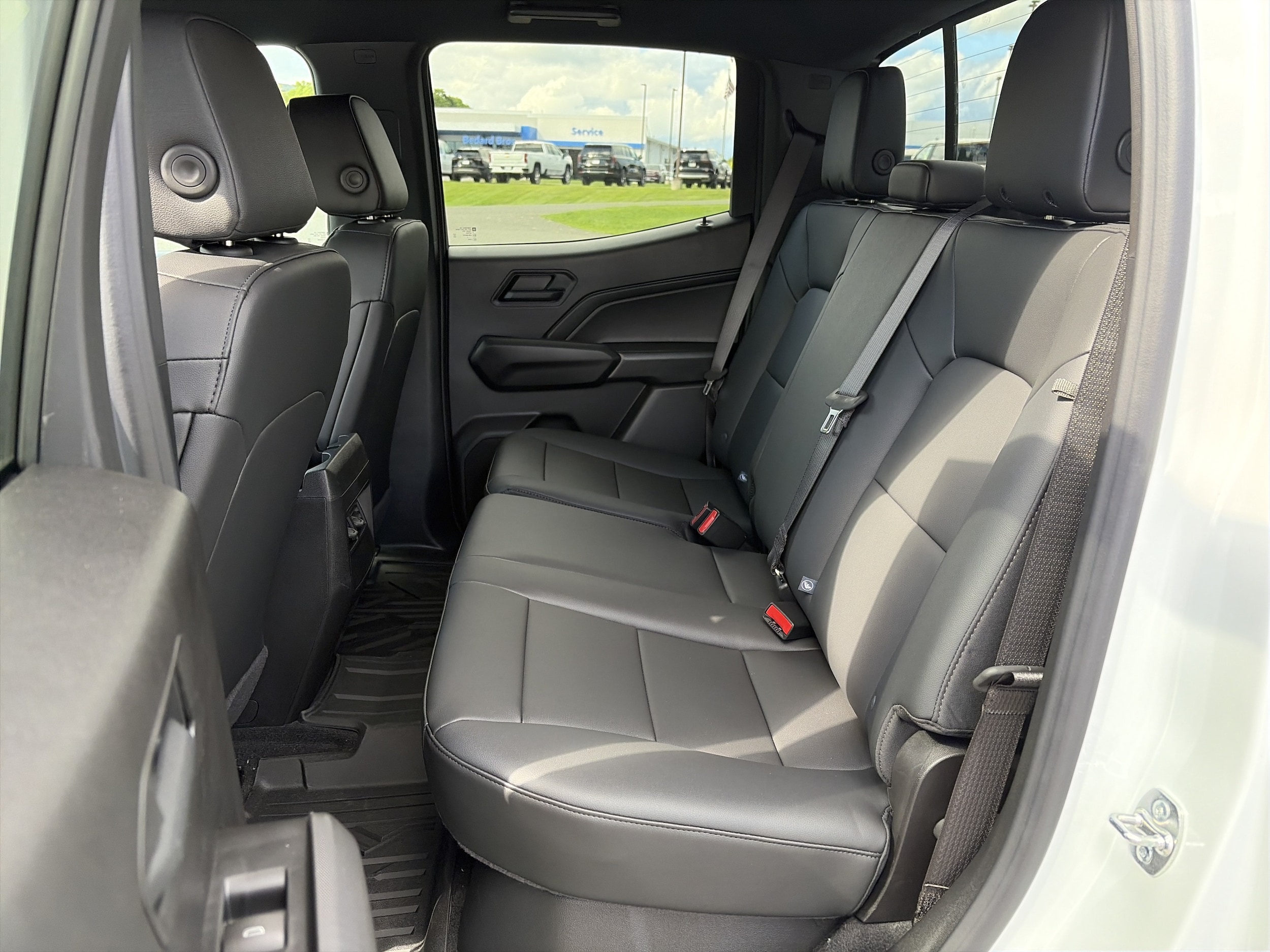 2026 Chevrolet Colorado Trail Boss - Photo 13
