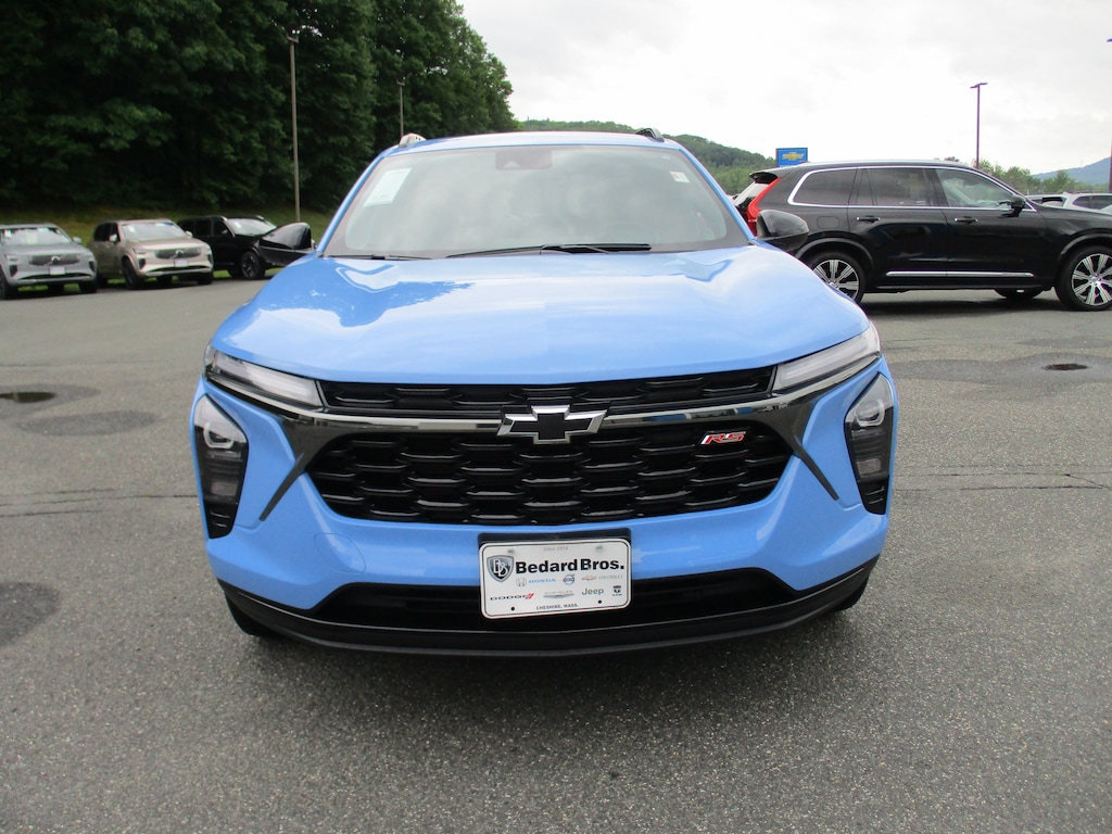 Used 2024 Chevrolet Trax 2RS SUV