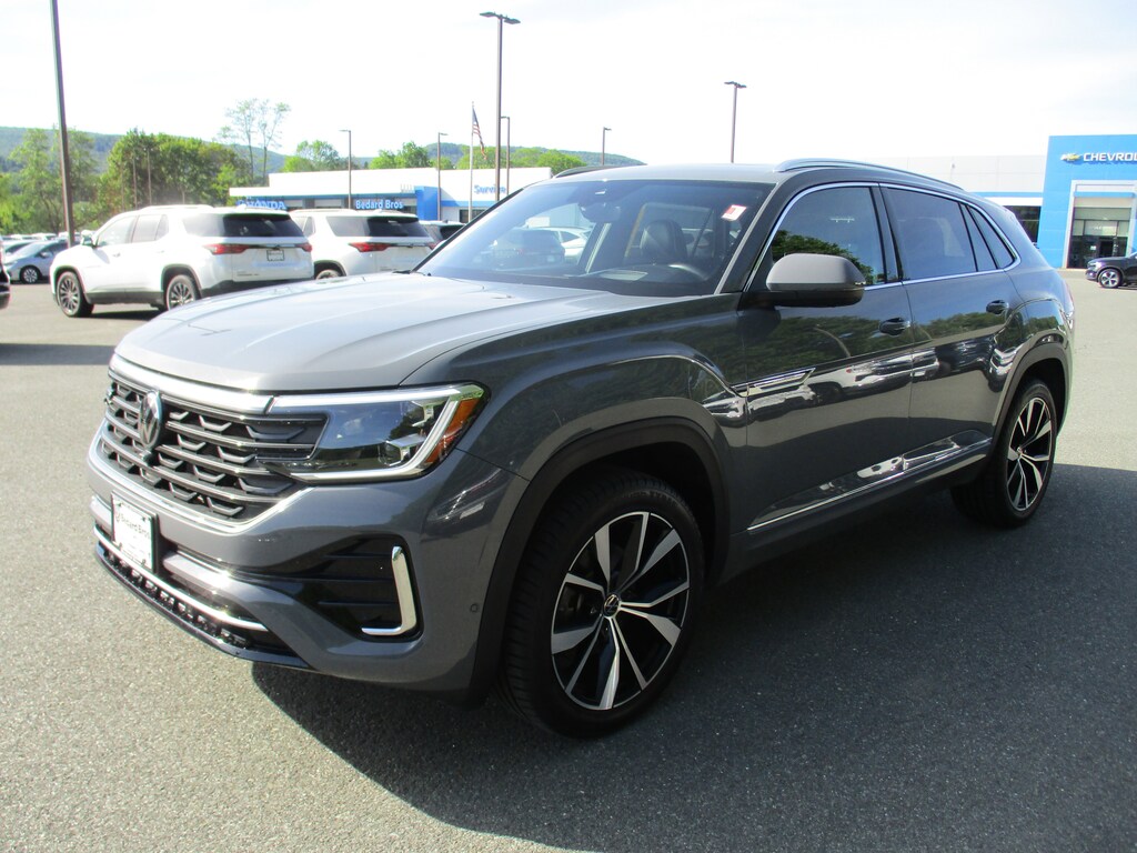 Used 2024 Volkswagen Atlas Cross Sport 2.0T SEL Premium R-Line