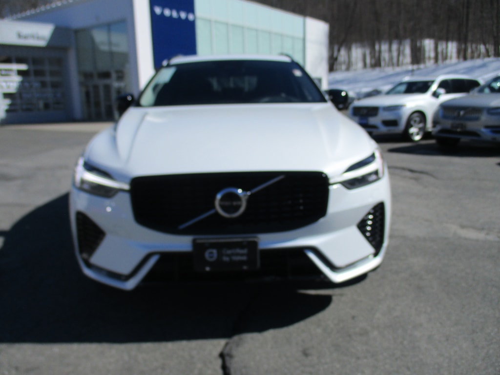 Used 2025 Volvo XC60 B5 Plus SUV