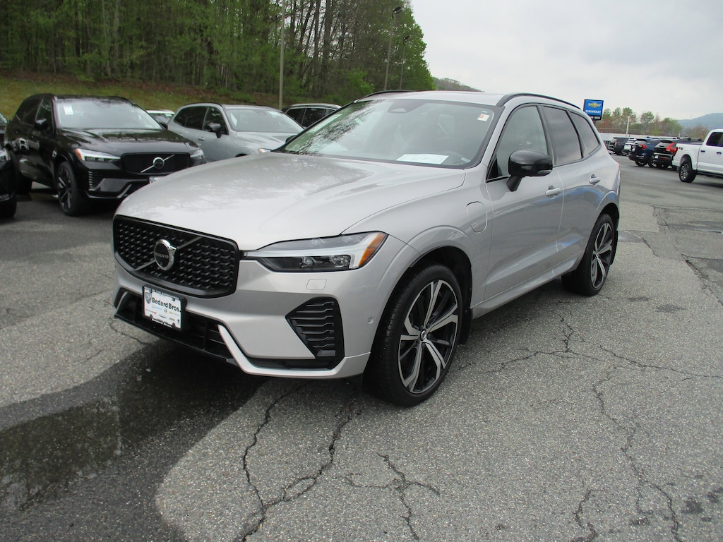 Used 2024 Volvo XC60 plug-in hybrid T8 Ultimate Dark SUV