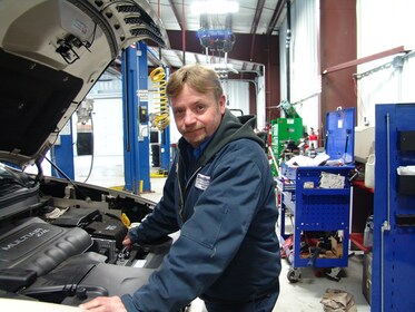 Staff member Mike Schindler from fa8e82267561