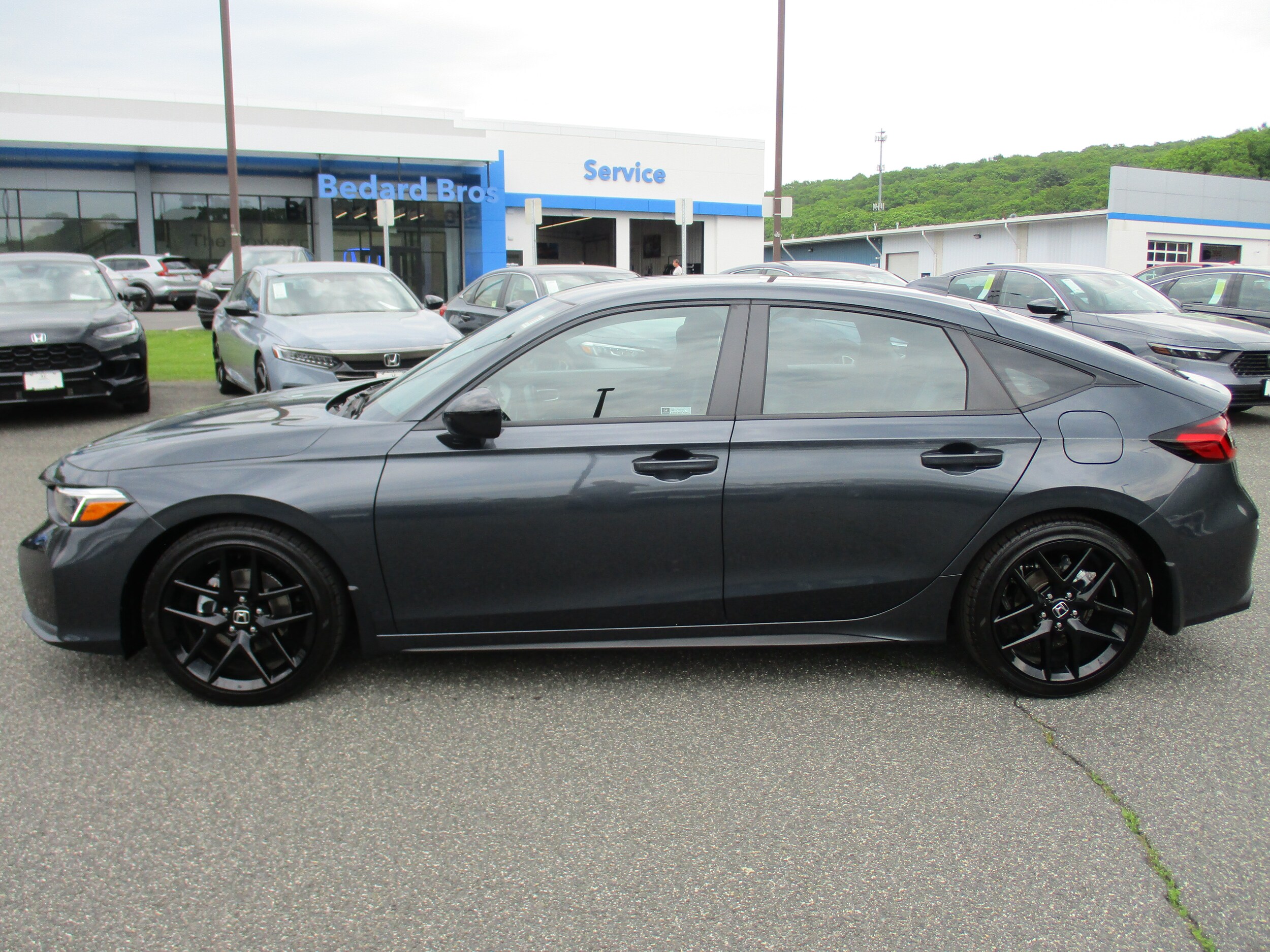 2026 Honda Civic Hatchback Sport - Photo 8