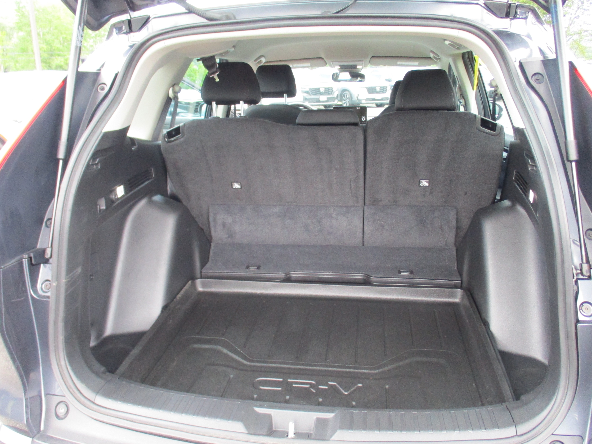 2024 Honda CR-V LX - Photo 12