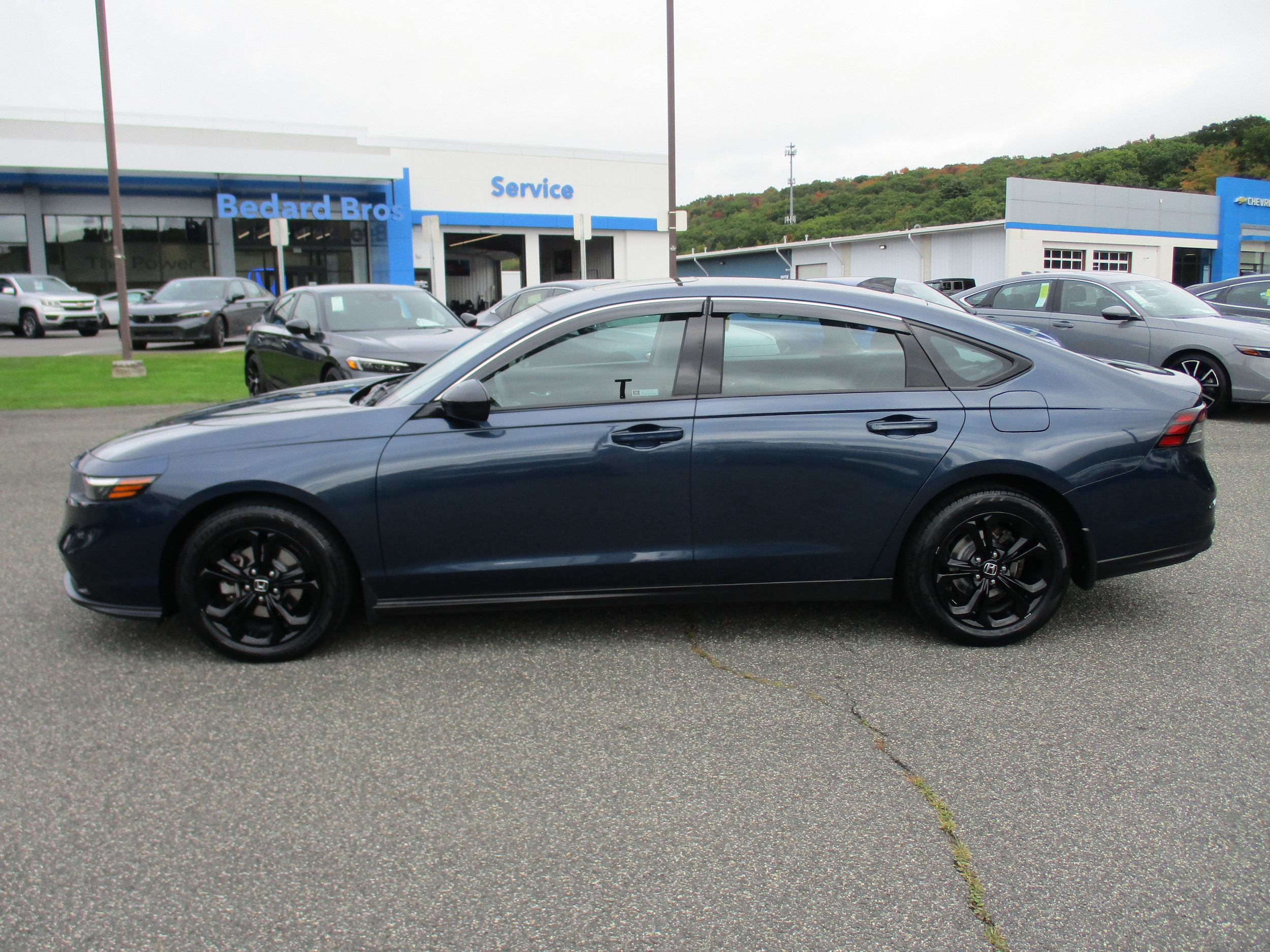2025 Honda Accord SE - Photo 7