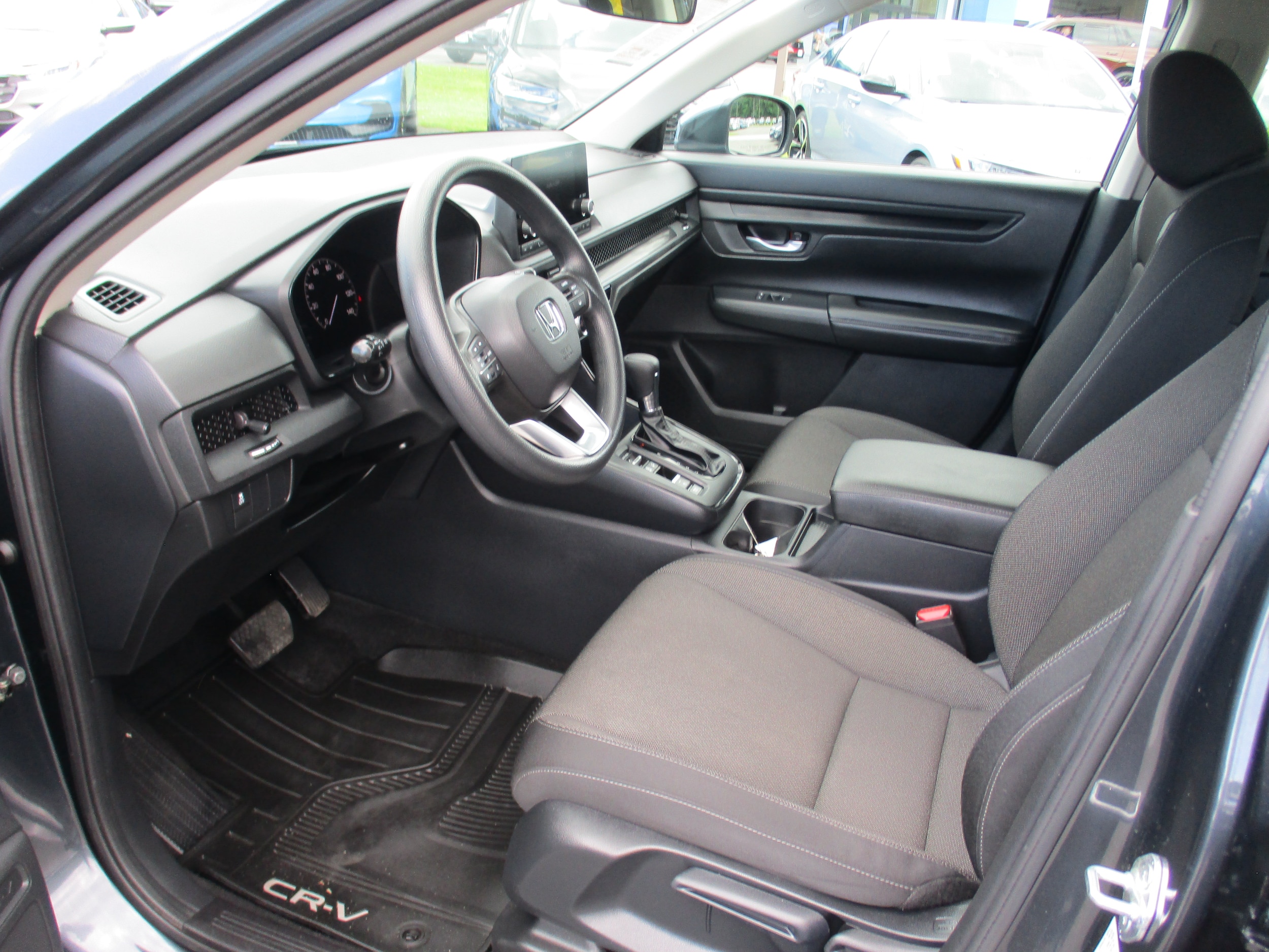 2024 Honda CR-V LX - Photo 10