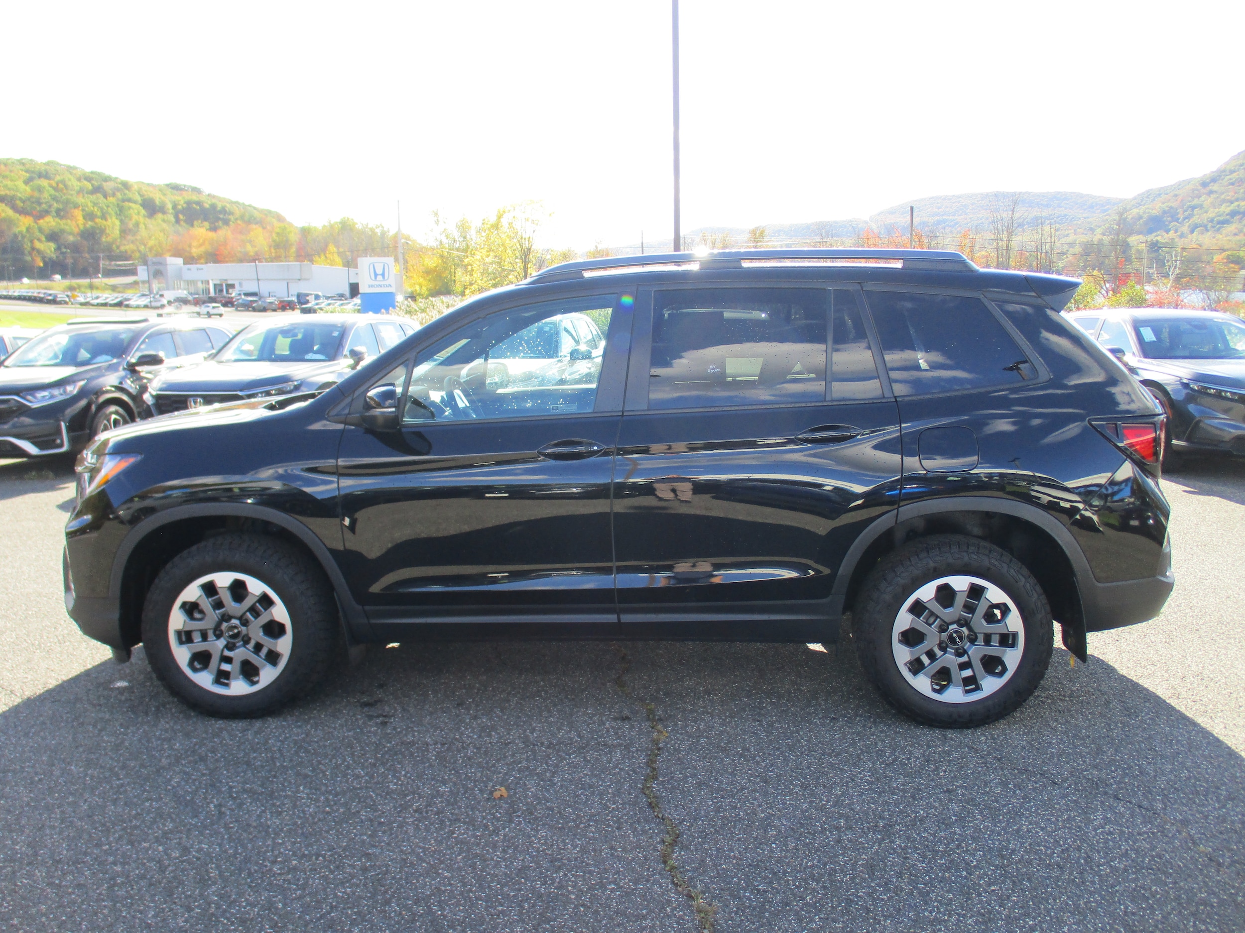 2025 Honda Passport TrailSport - Photo 8