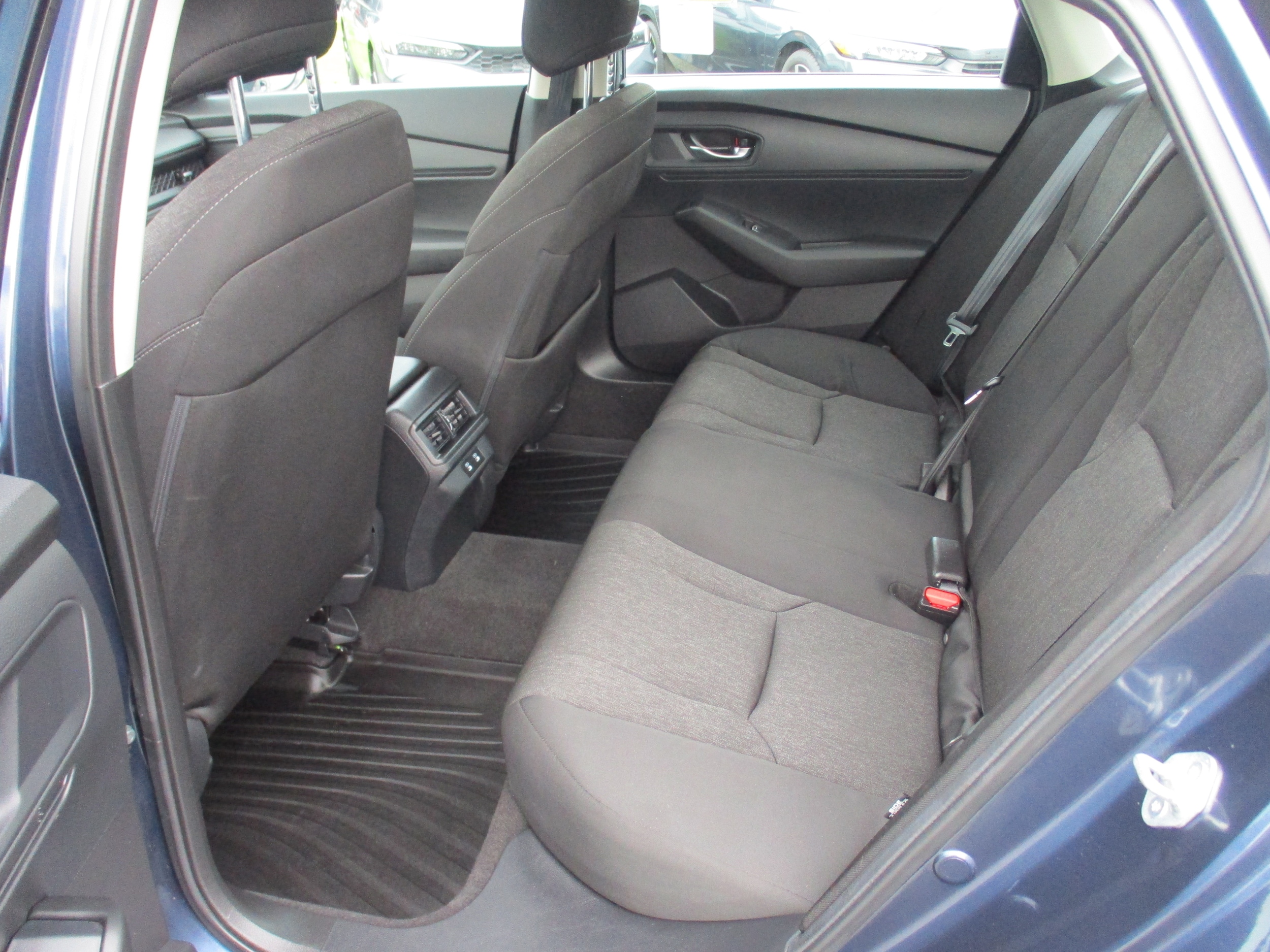 2025 Honda Accord SE - Photo 12