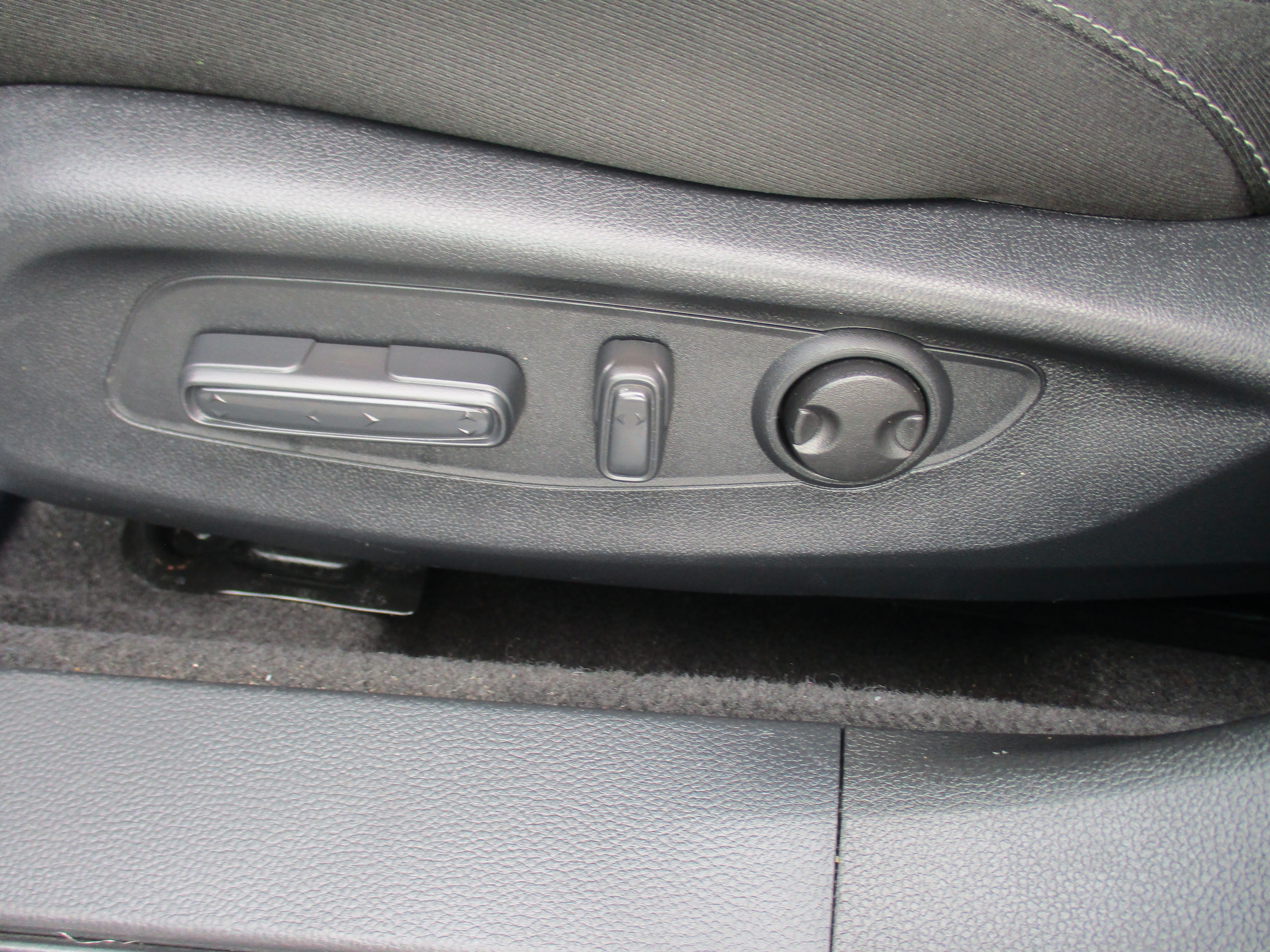 2025 Honda Accord SE - Photo 15