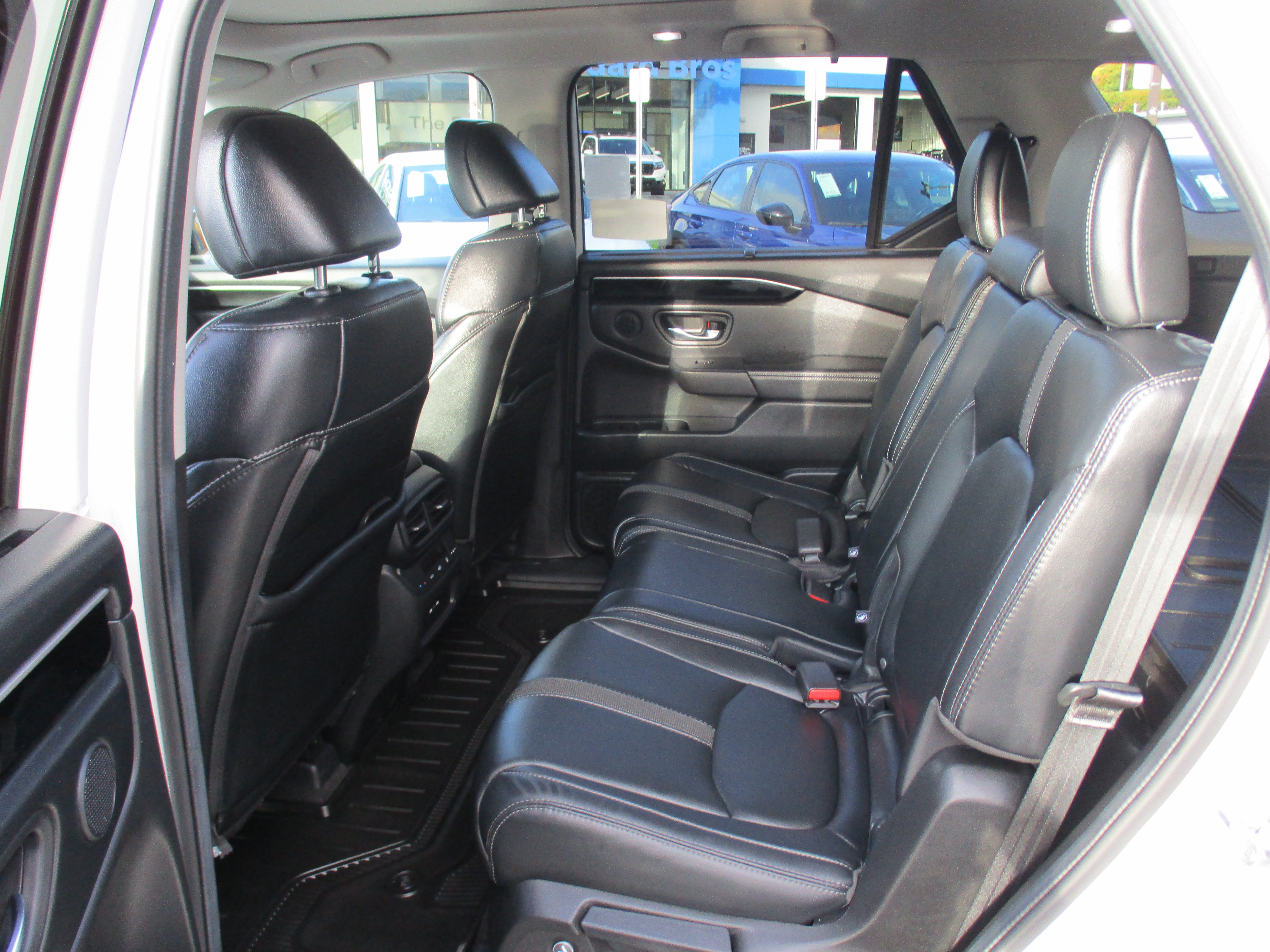 2024 Honda Pilot Touring - Photo 13