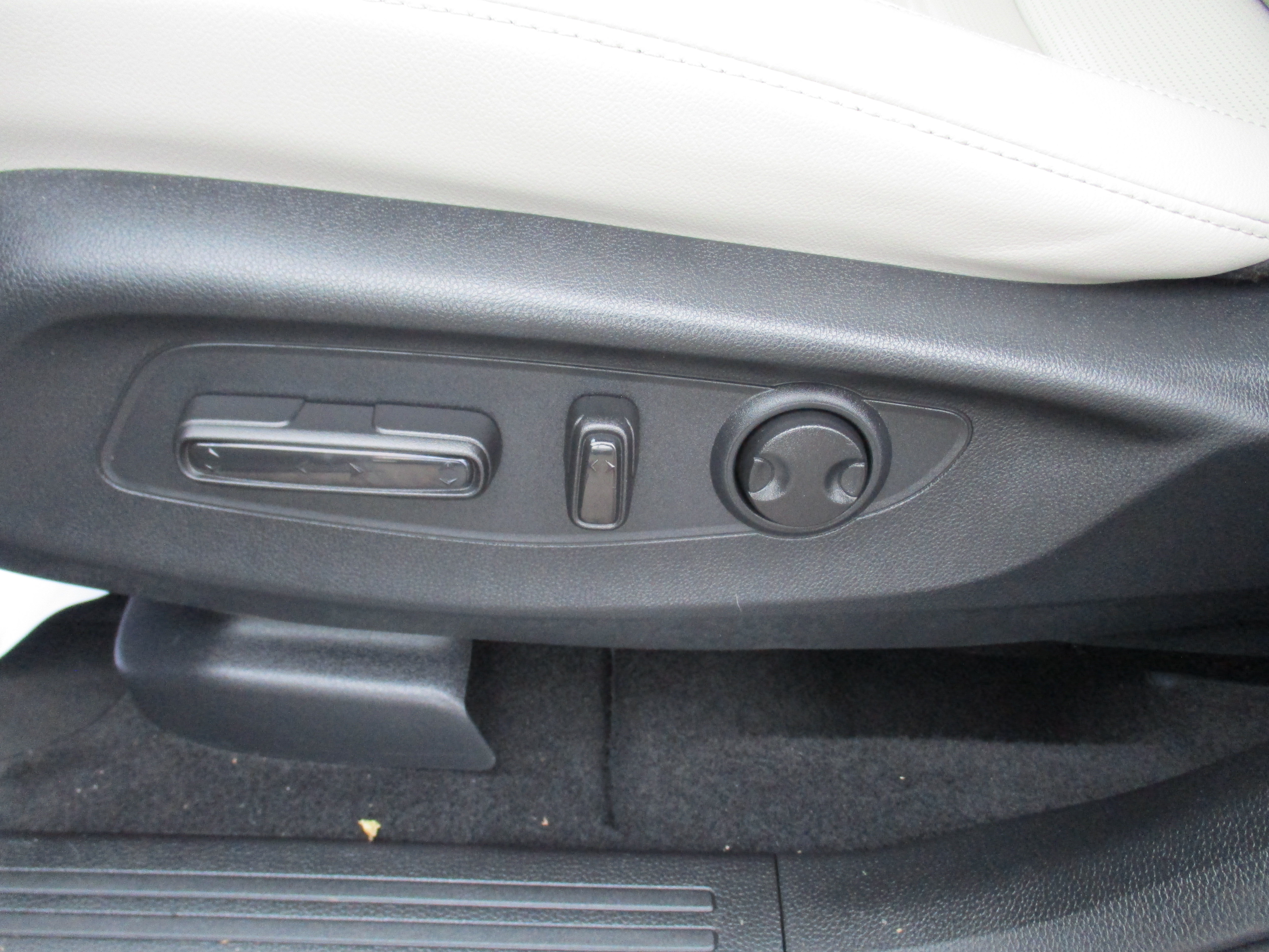 2024 Honda CR-V EX-L - Photo 17