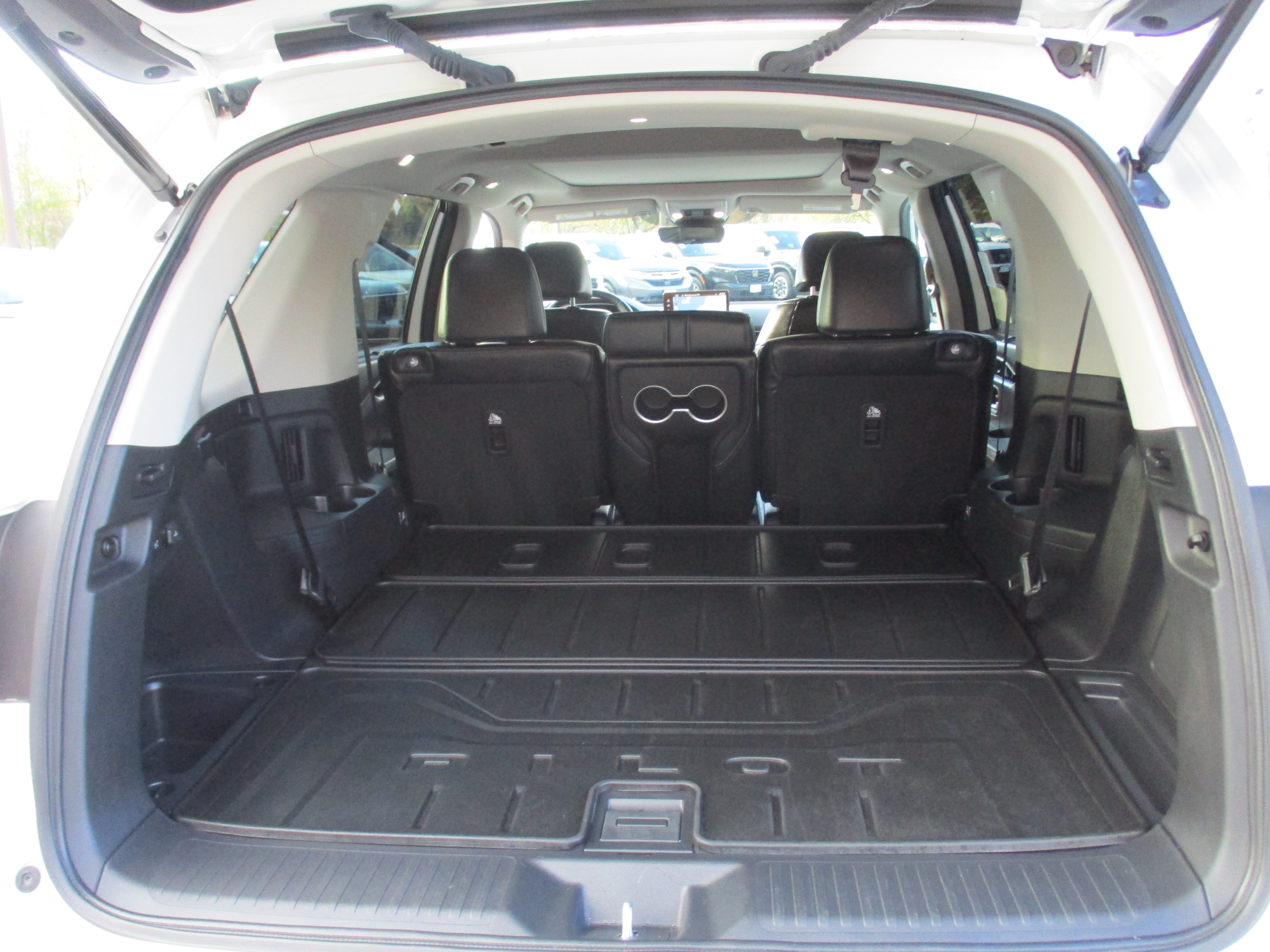 2024 Honda Pilot Touring - Photo 14