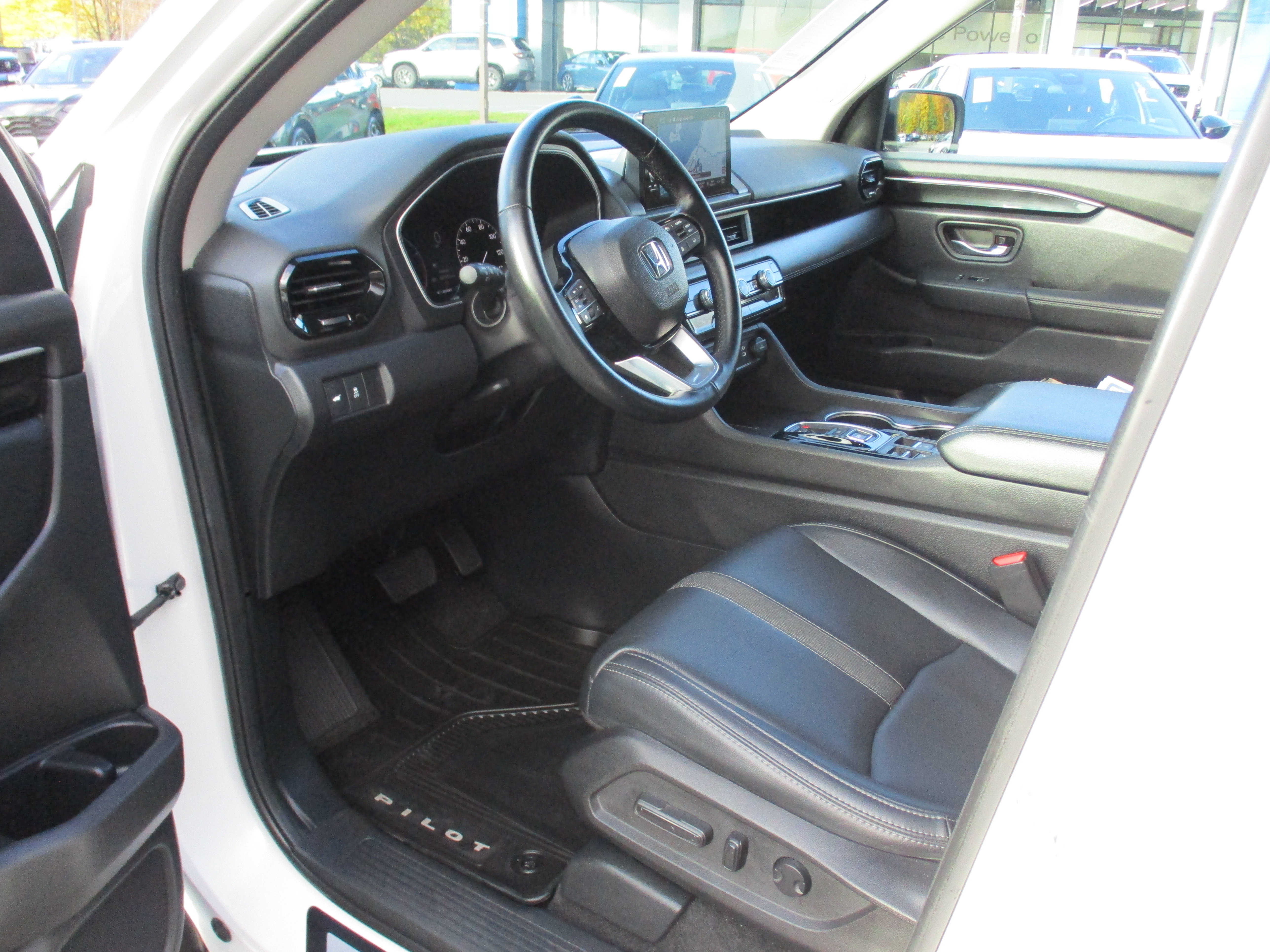 2024 Honda Pilot Touring - Photo 12