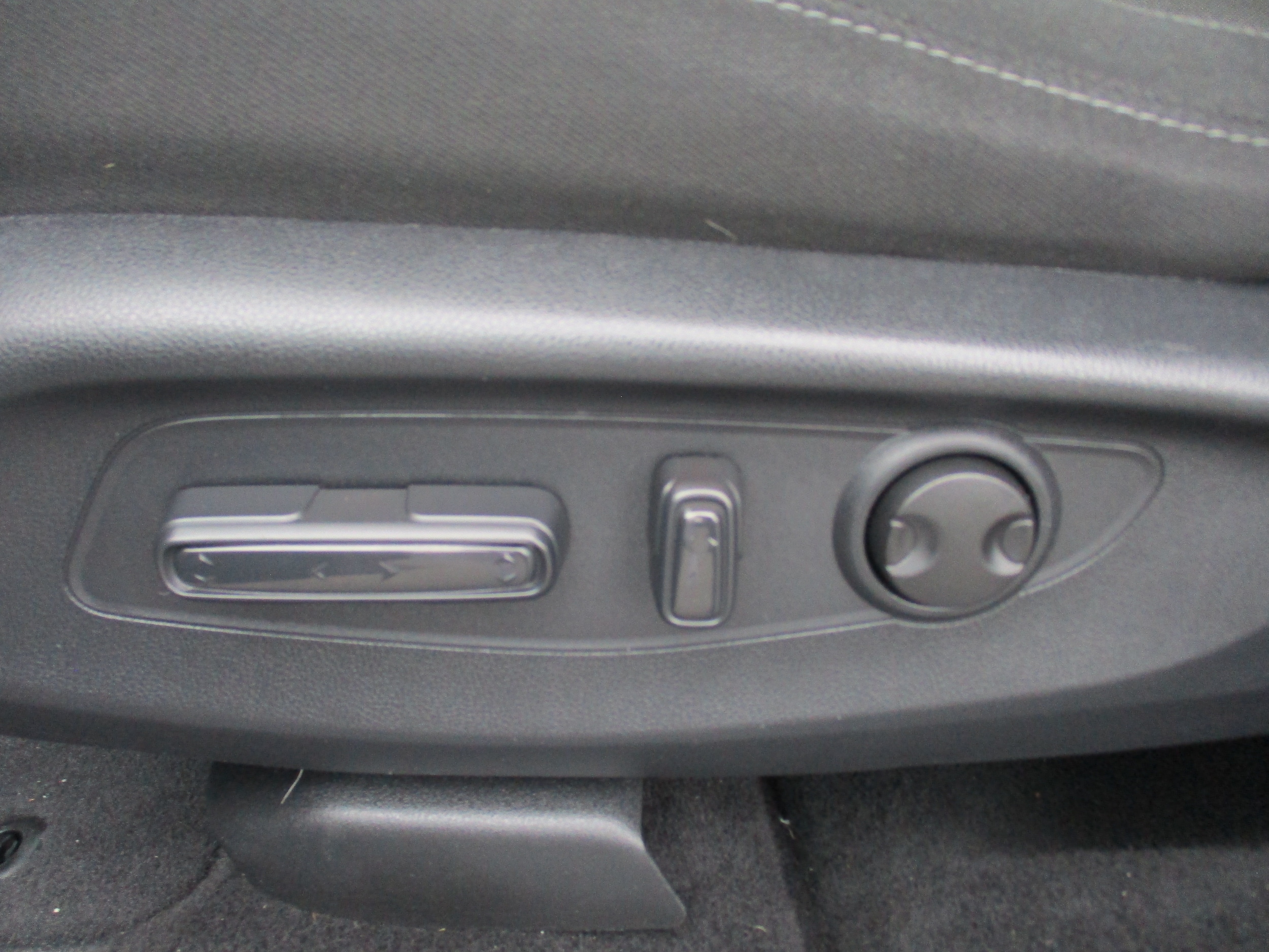 2024 Honda CR-V EX - Photo 12