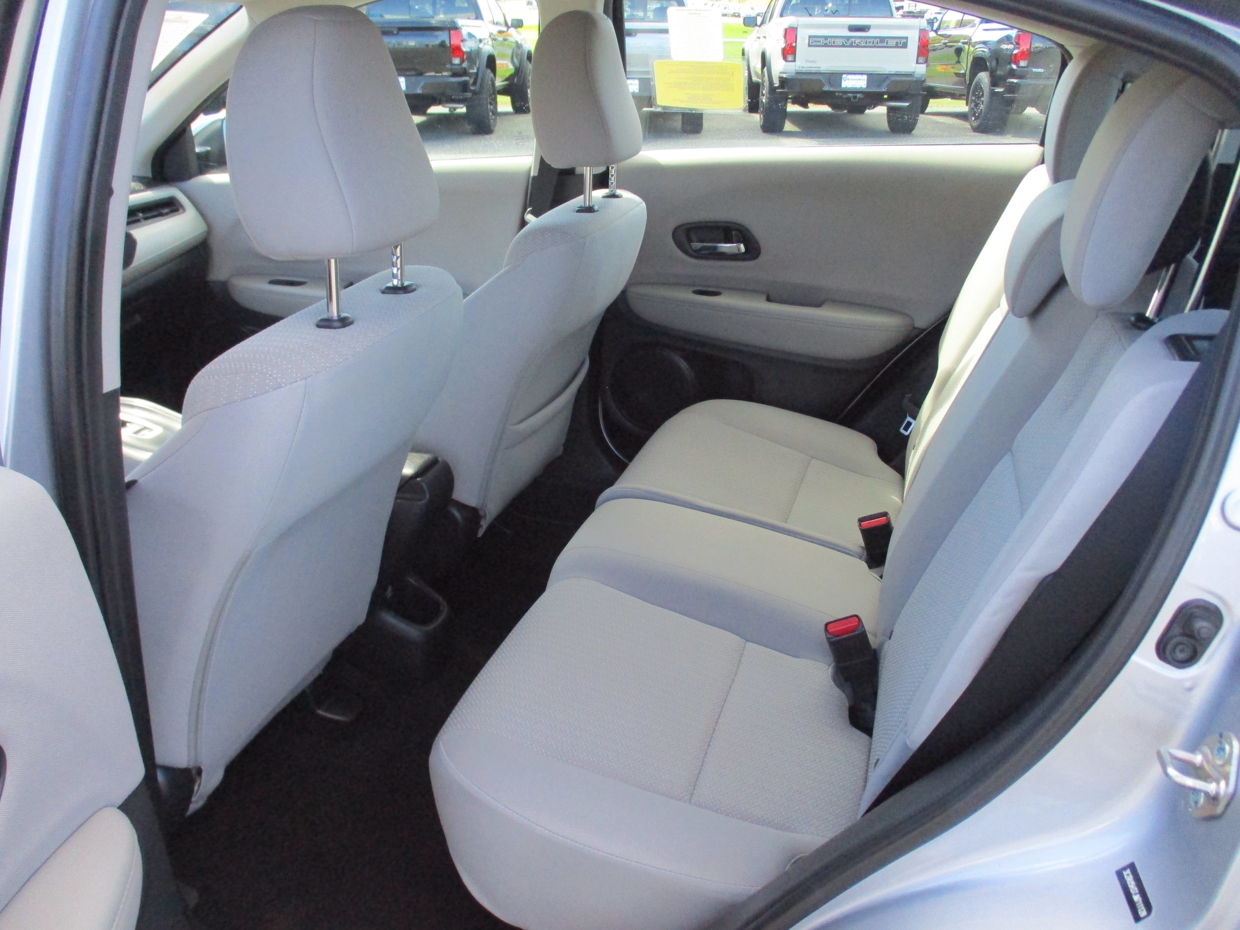 2018 Honda HR-V LX - Photo 12