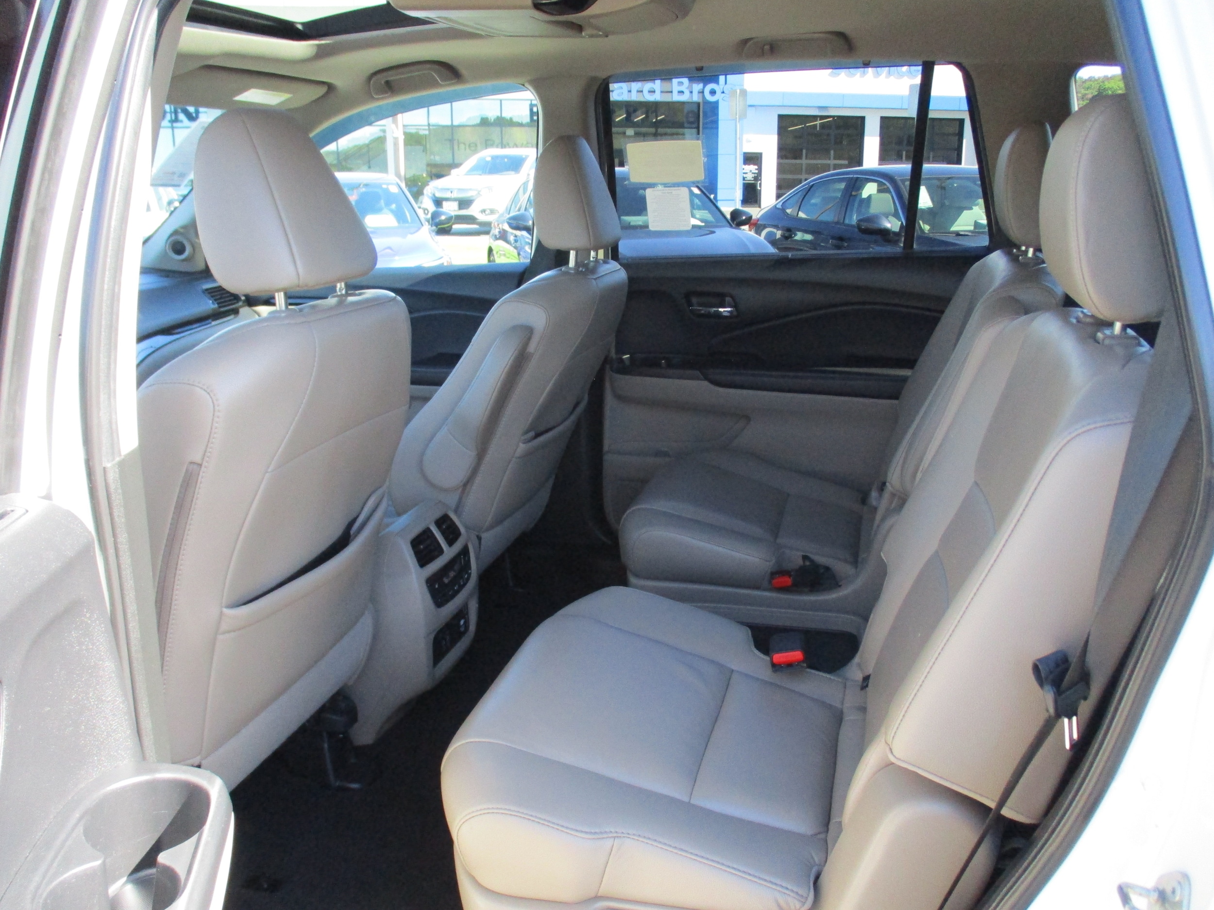 2020 Honda Pilot Touring - Photo 14