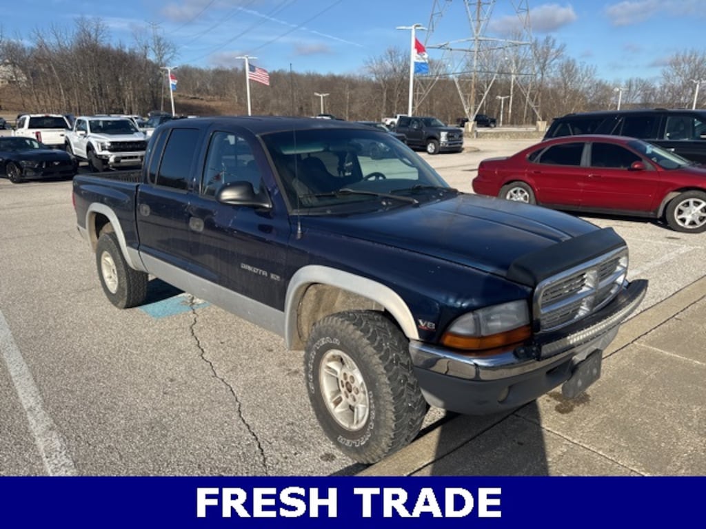 Used 2000 Dodge Dakota SLT Truck