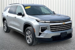 new 2025 Chevrolet Traverse LT SUV for sale in bedford in