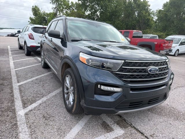 2022 Ford Explorer XLT 4WD's photo