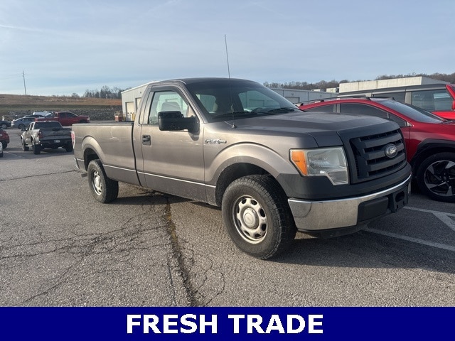 2011 Ford F-150 XL's photo