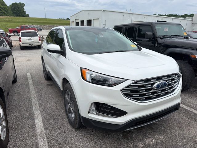 2022 Ford Edge SEL AWD's photo