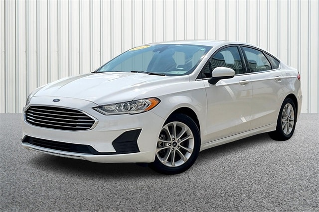 Used 2020 Ford Fusion SE with VIN 3FA6P0HD3LR252672 for sale in Bedford, IN