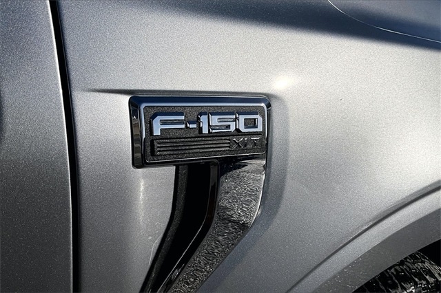 2025 Ford F-150 XLT - Photo 14