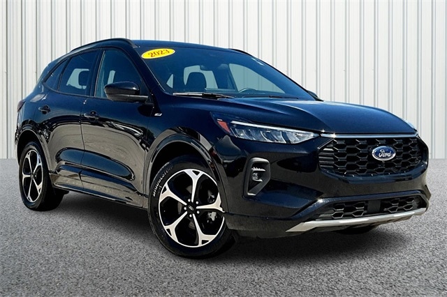 2023 Ford Escape ST-Line Select's photo