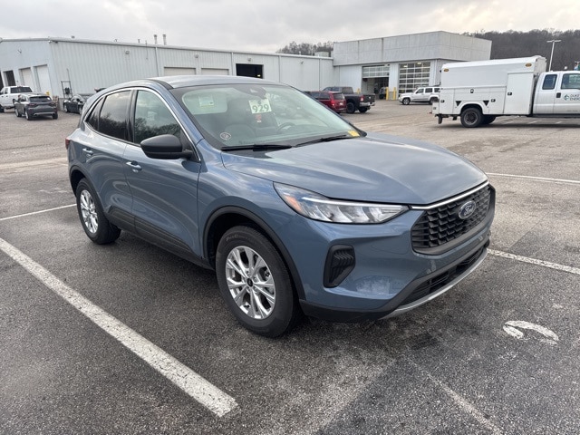 2024 Ford Escape Active's photo