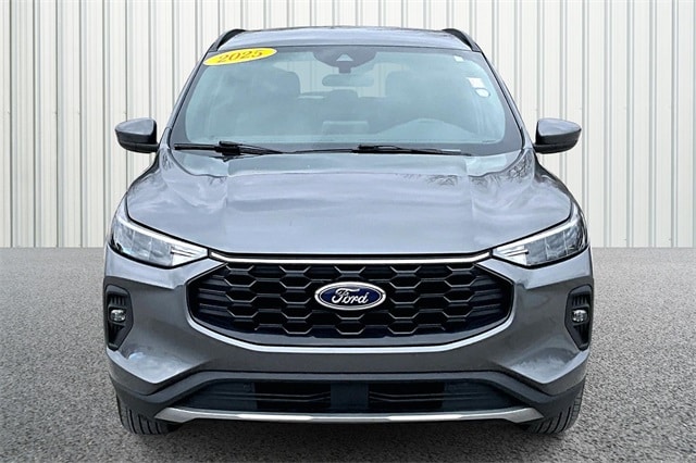 2025 Ford Escape ST-Line Select photo 4