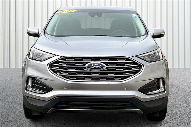 2022 Ford Edge Titanium photo 3